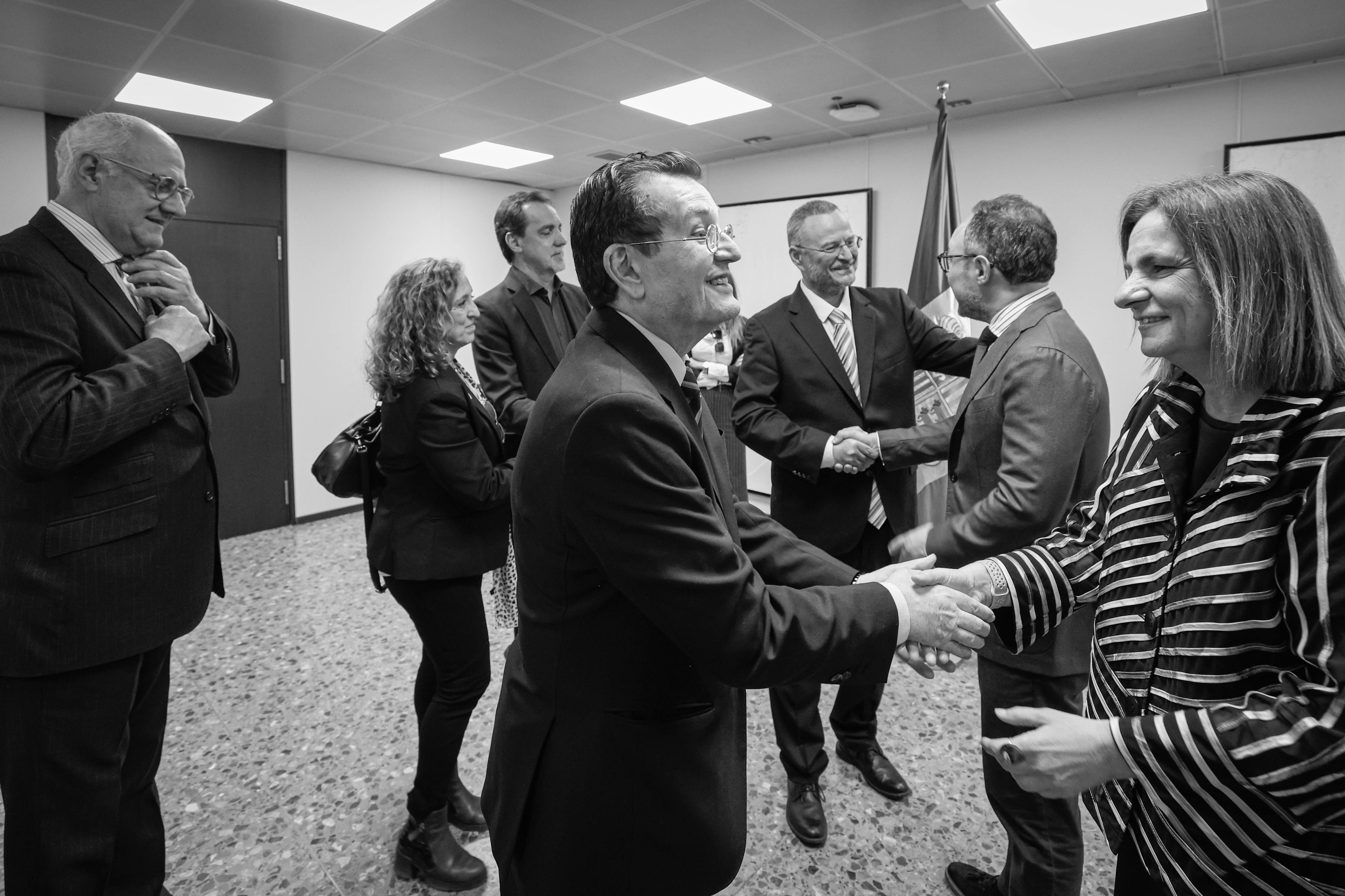 Representants de l'ONCE amb membres del Govern. // SFGA / CEsteve