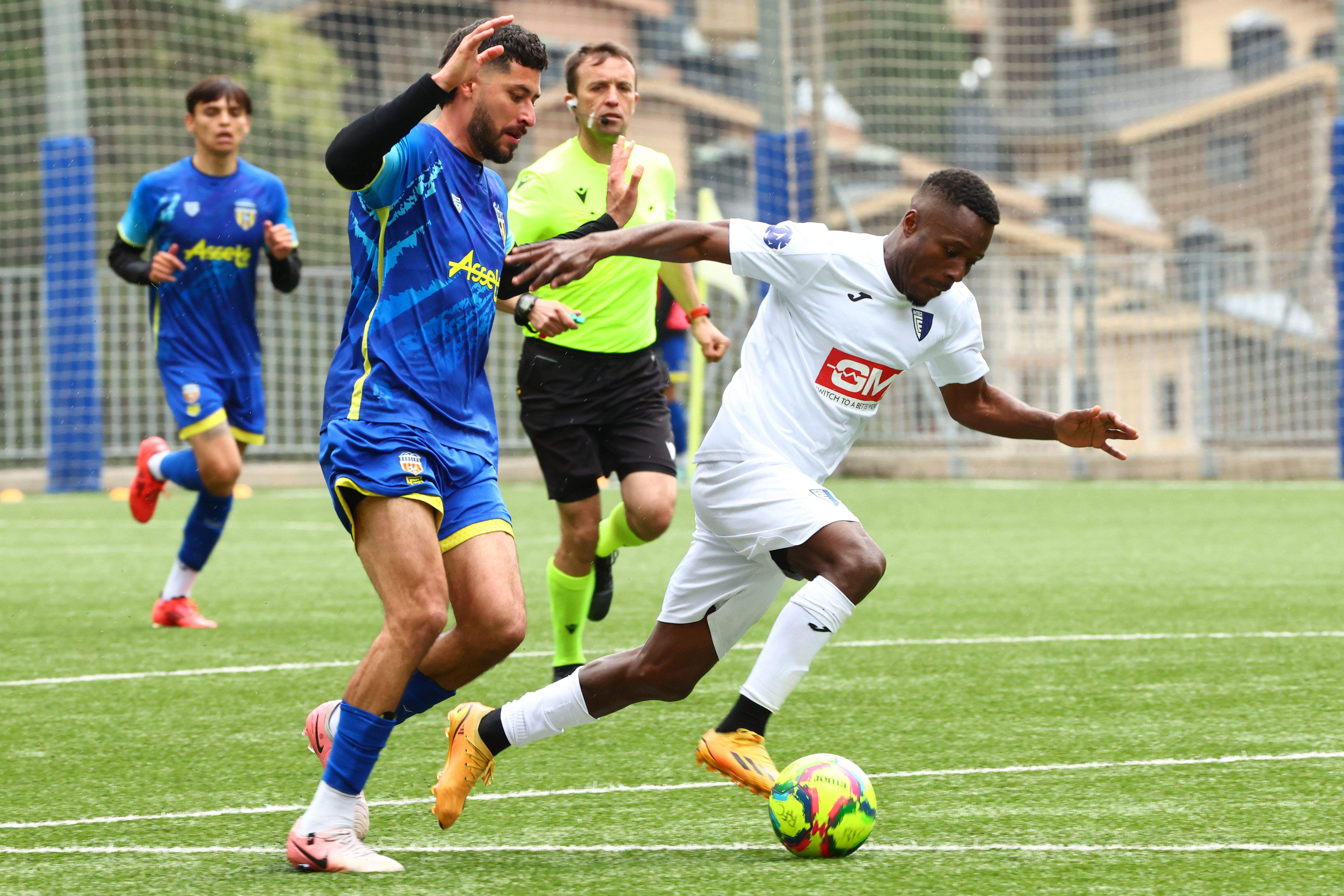 Duel molt disputat entre el Ranger's, que es jugava Europa, i el campió.