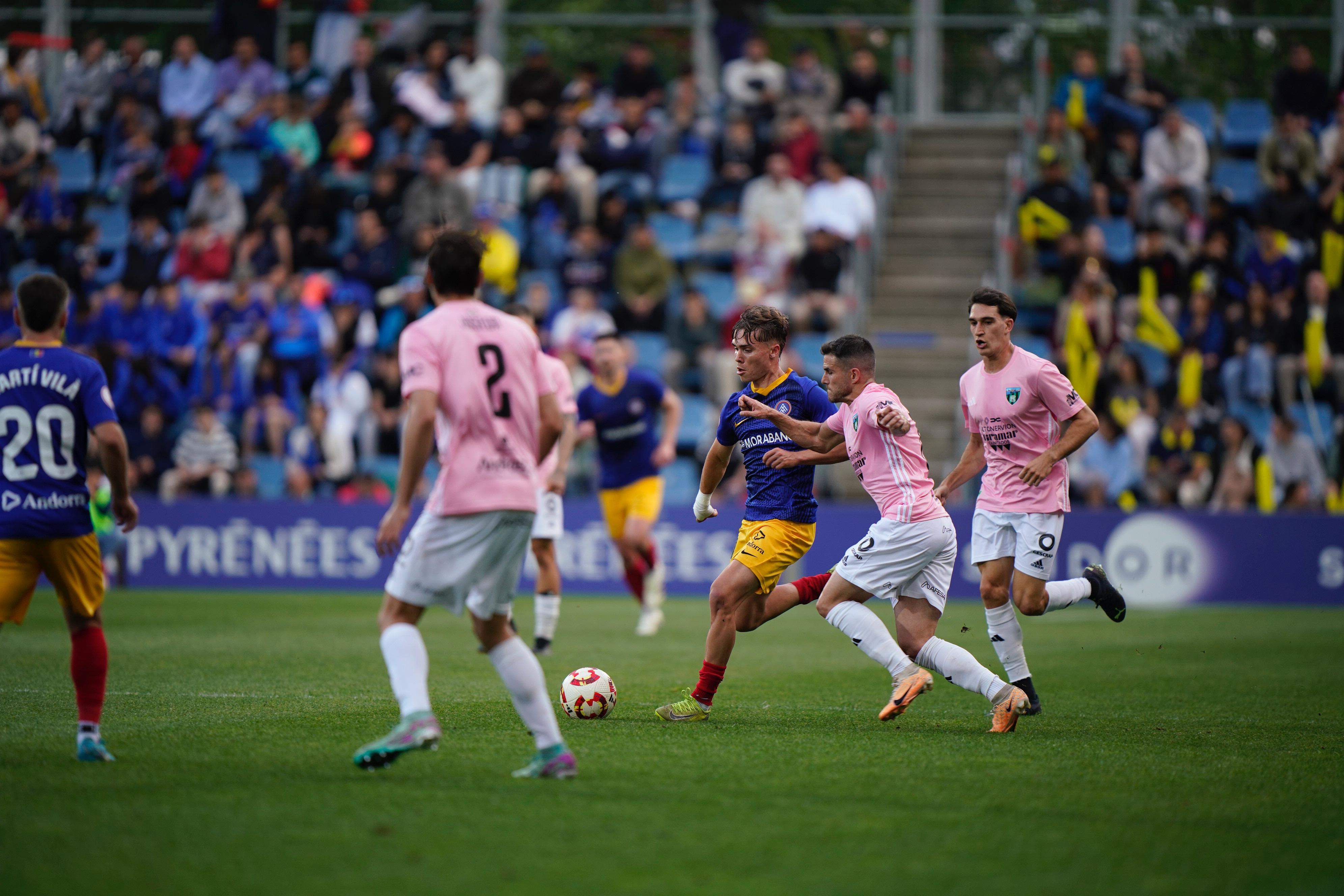 El duel d'aquesta tarda ha comptat amb 3.020 espectadors a l'Estadi Nacional.