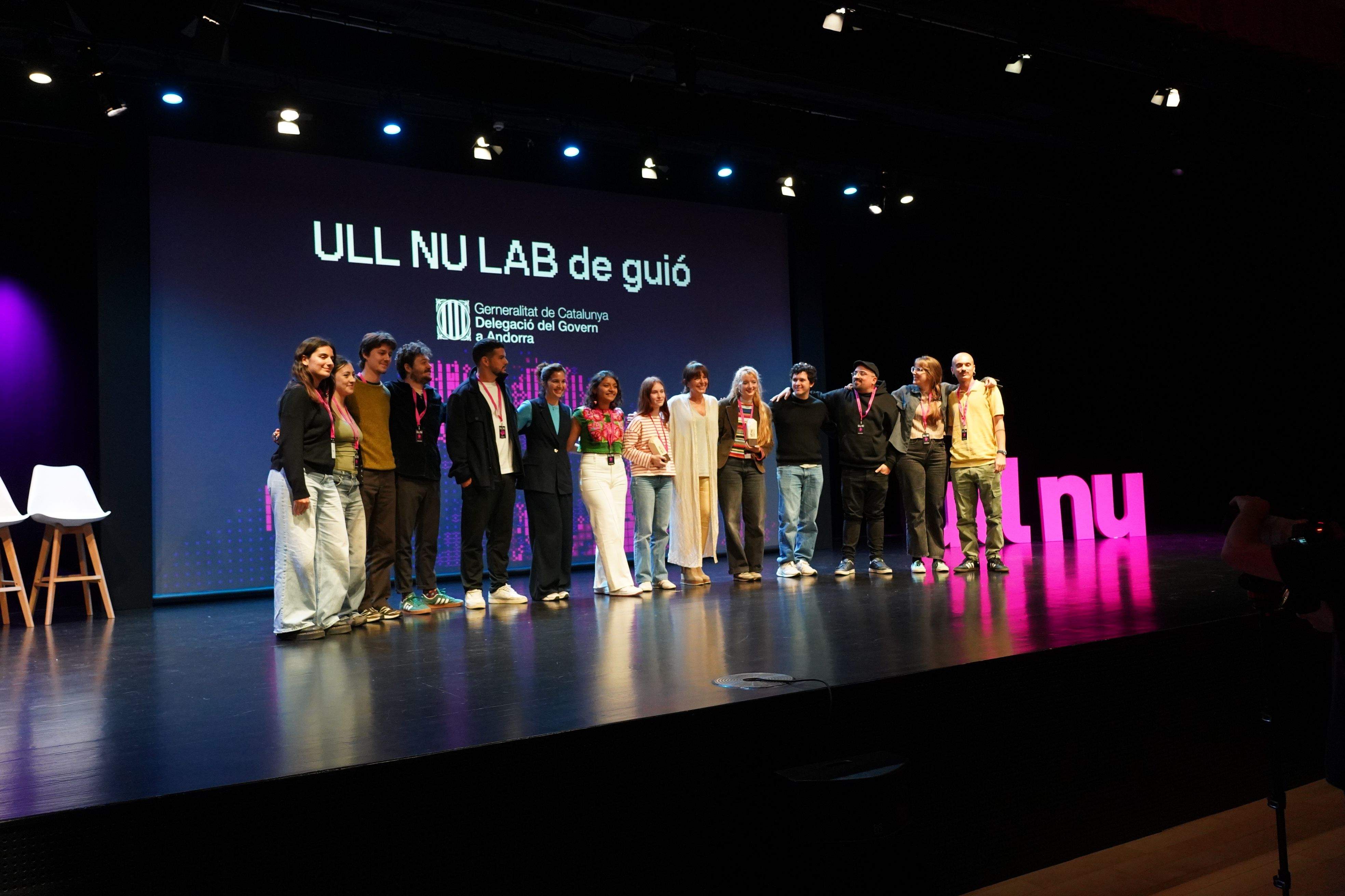 Tots els participants al laboratori de guió en català.