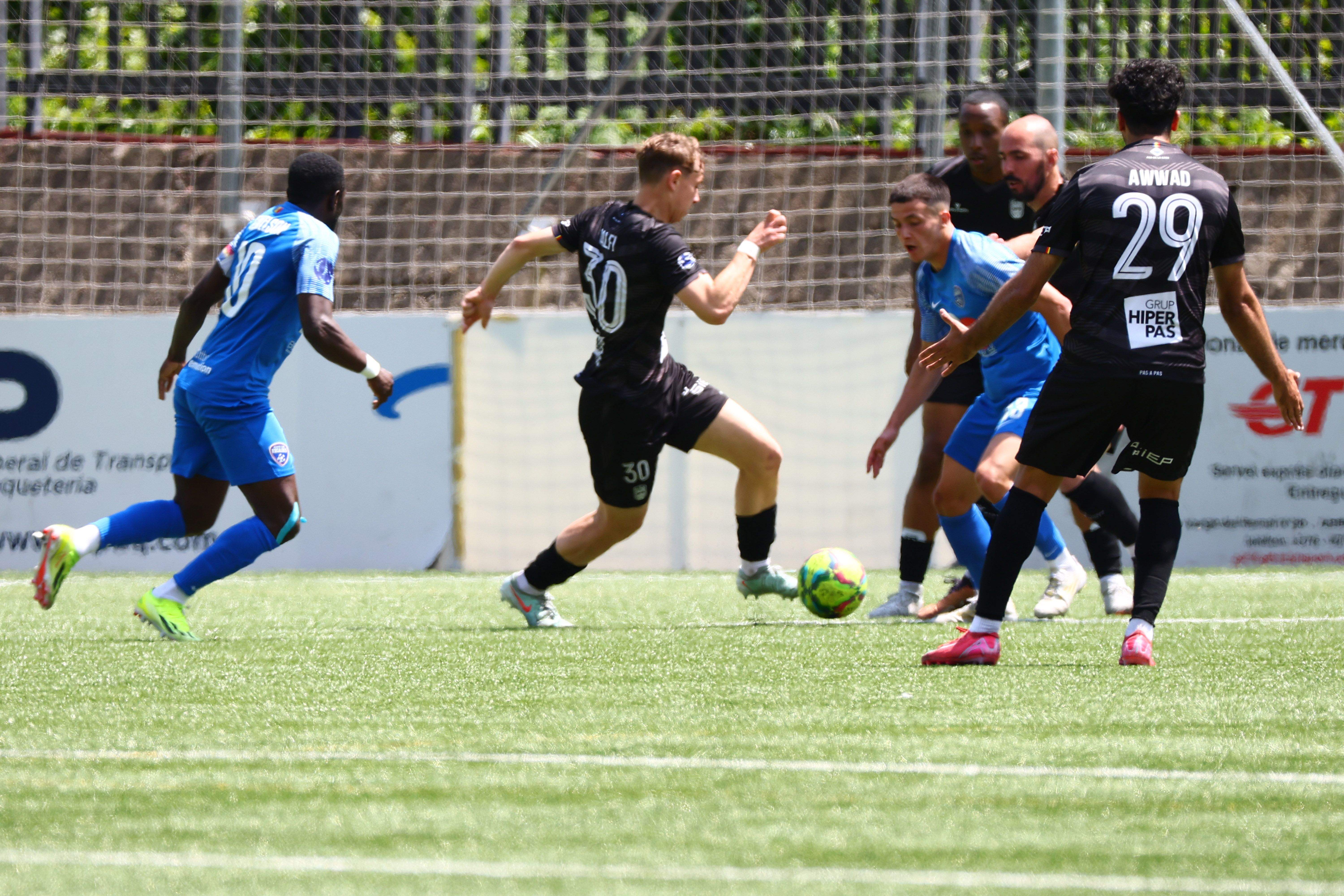 L'Atlètic Escaldes, en el seu duel contra l'FS la Massana. L'Atlètic Escaldes, en el seu duel contra l'FS la Massana.