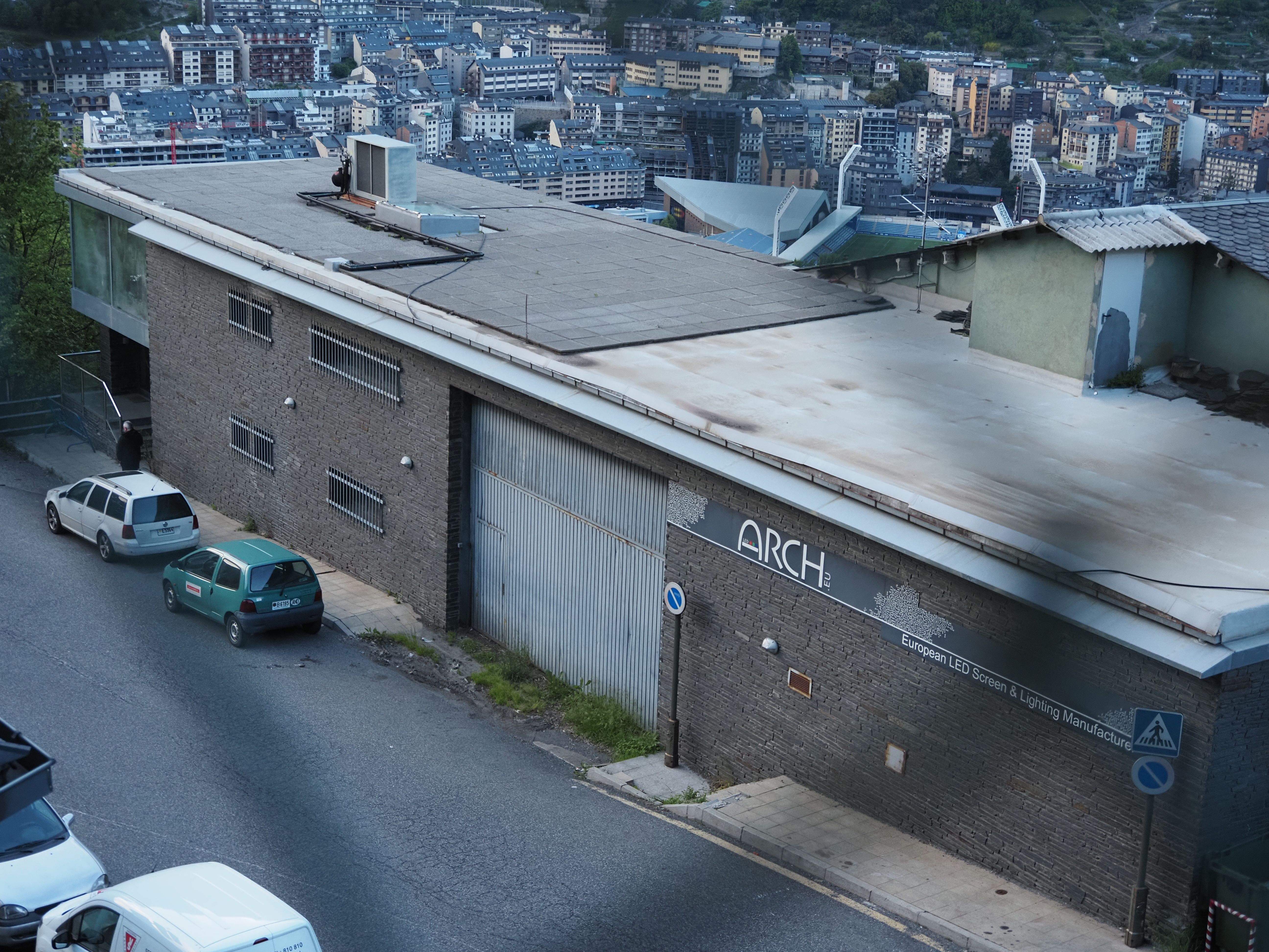 Una imatge de l'antic edifici d'Arch Led.