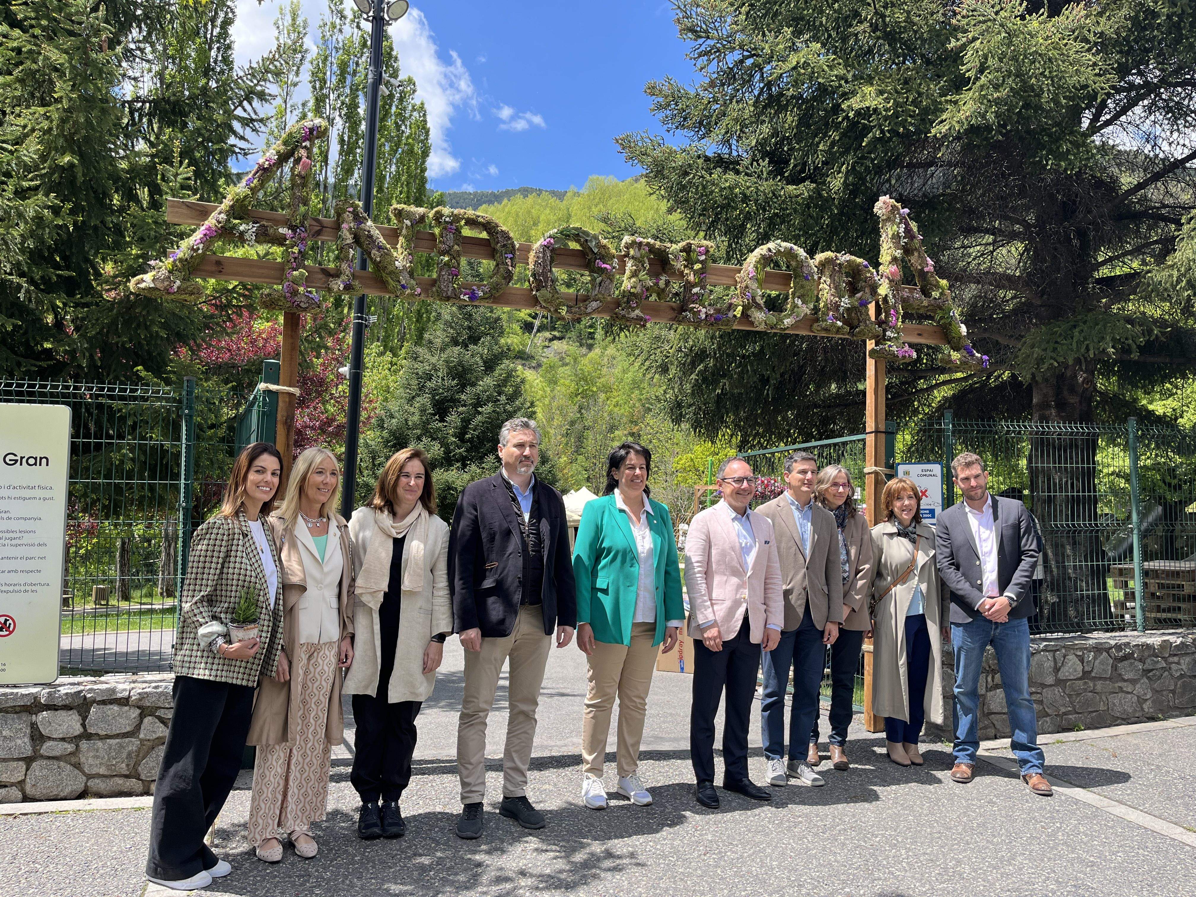 Les autoritats a l'entrada de l'Andoflora. Les autoritats a l'entrada de l'Andoflora.