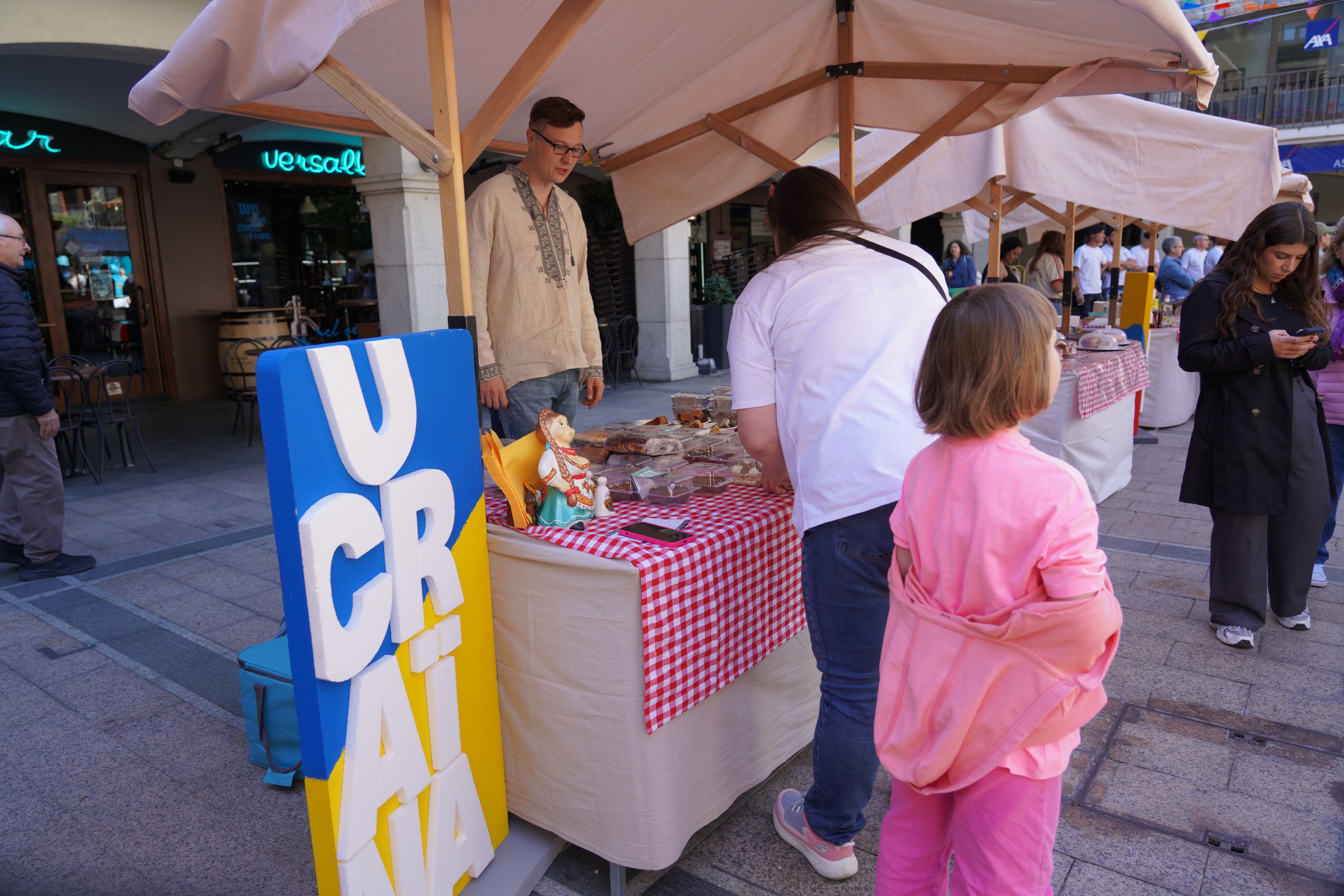 Ucraïna, mostrant la seva gastronomia. Ucraïna, mostrant la seva gastronomia.