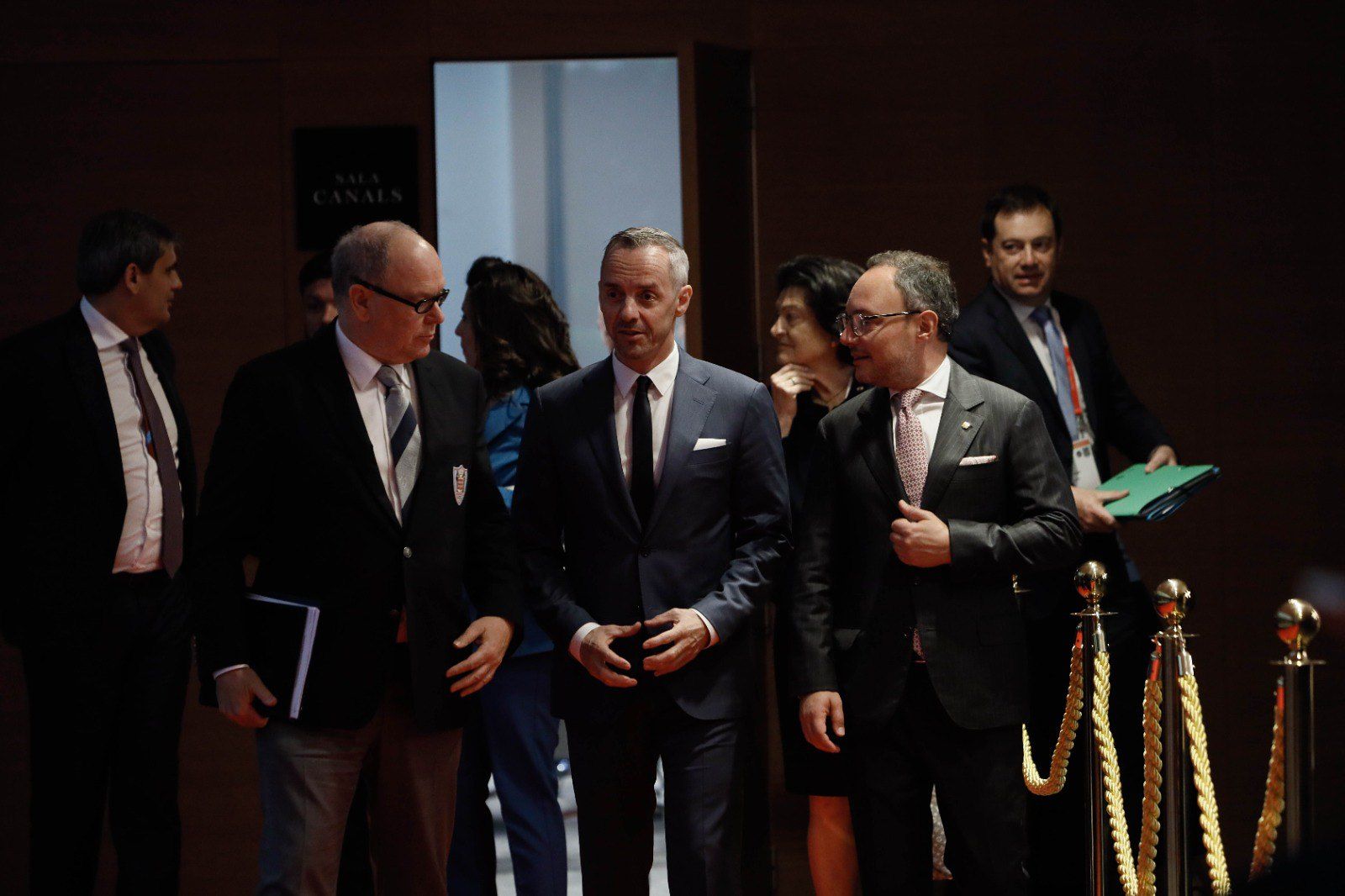 54546778309 cf02050e89 h