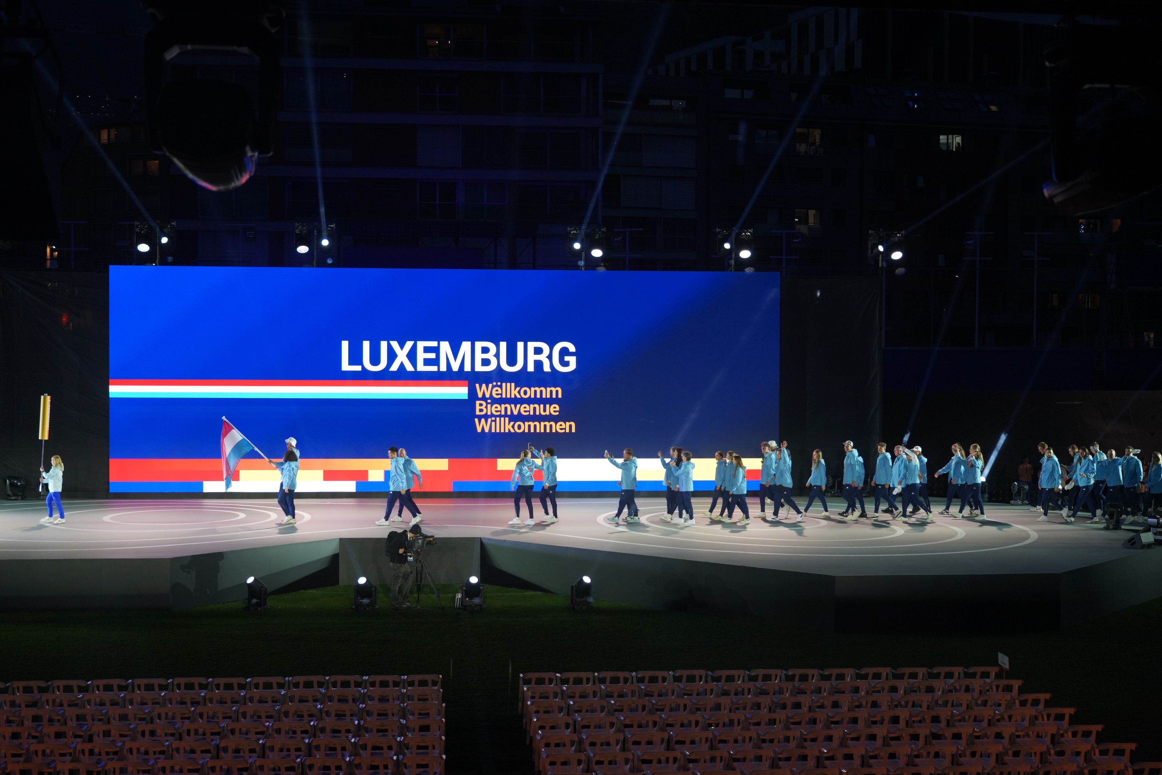 Luxemburg, amb els banderers Meynadier i Kirch.