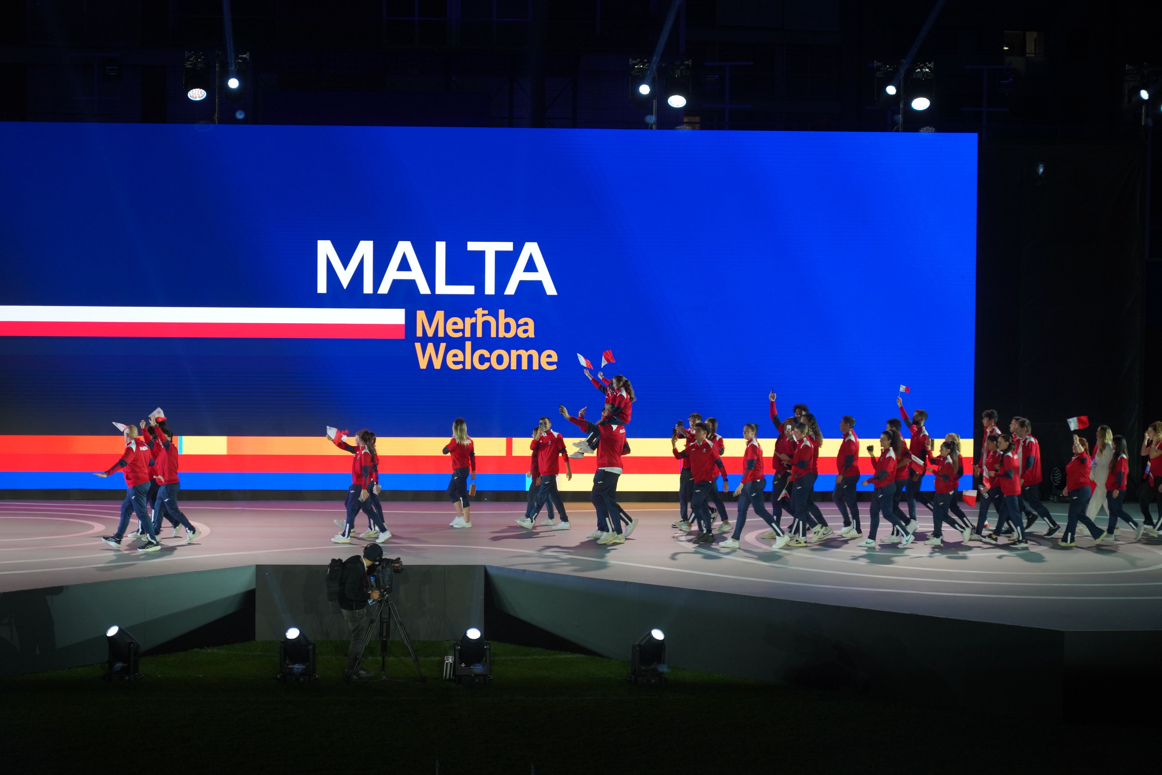 L'equip nacional de Malta, amb Curmi i Micaleff.