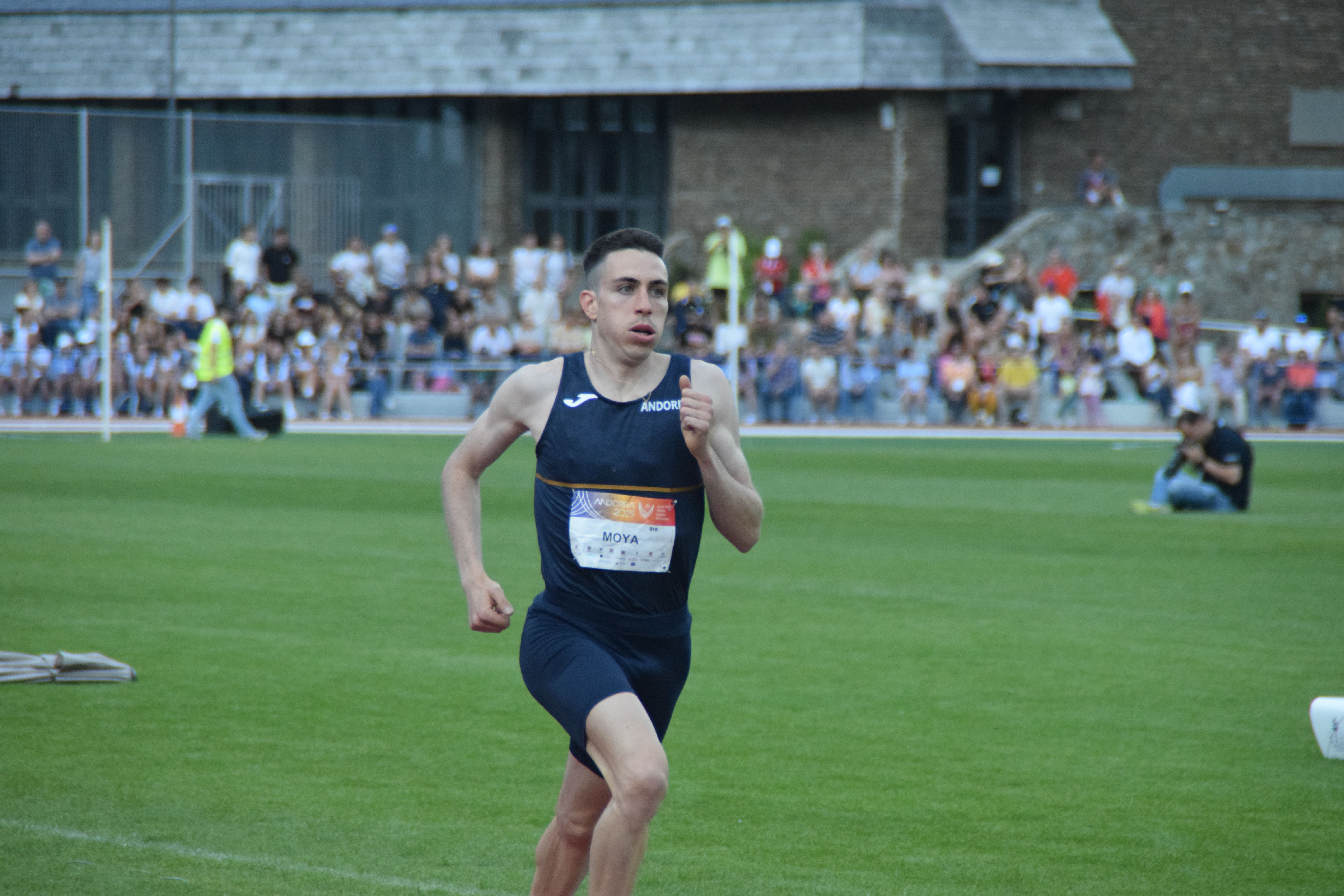 Moya, durant la cursa del 1.500 metres.