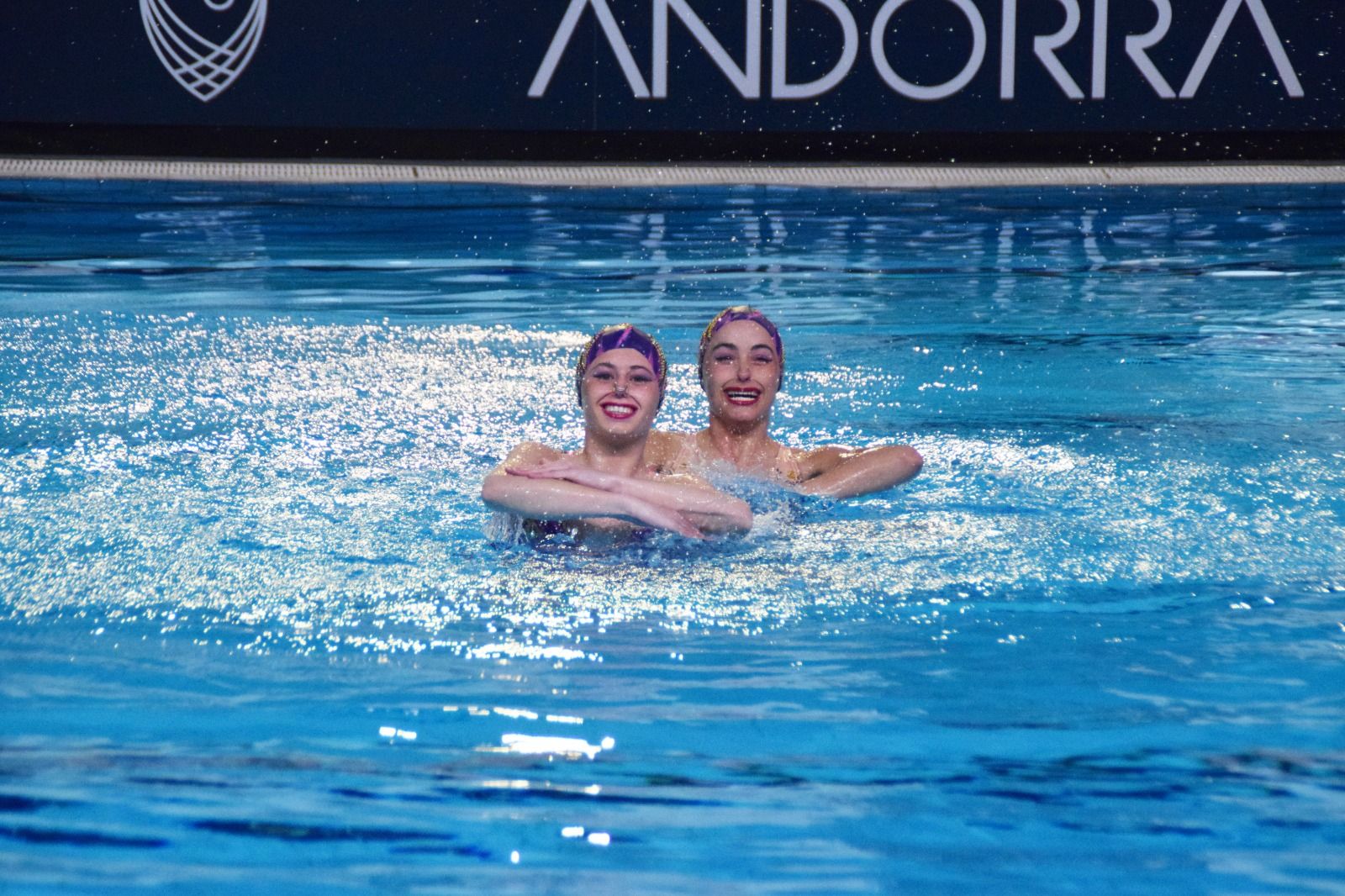 Les guanyadores provisionals Palau i Serrano, durant l'exercici de sincronitzada.