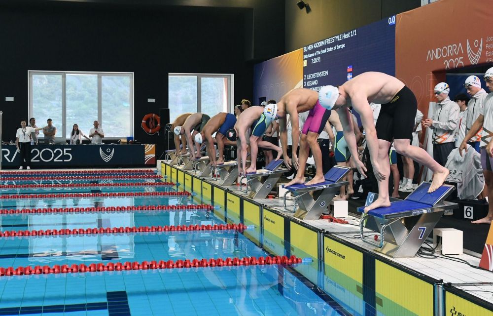 Competició de natació als Serradells. Competició de natació als Serradells.