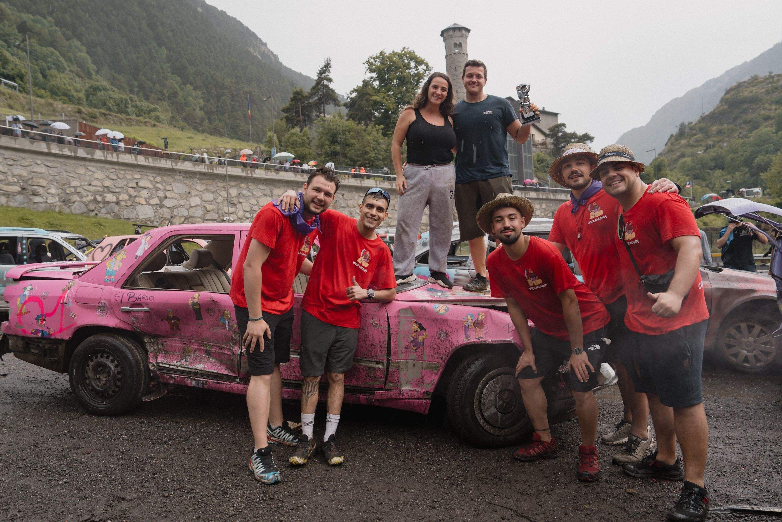 Participants al 'Crash Car' // Ruben Calvo