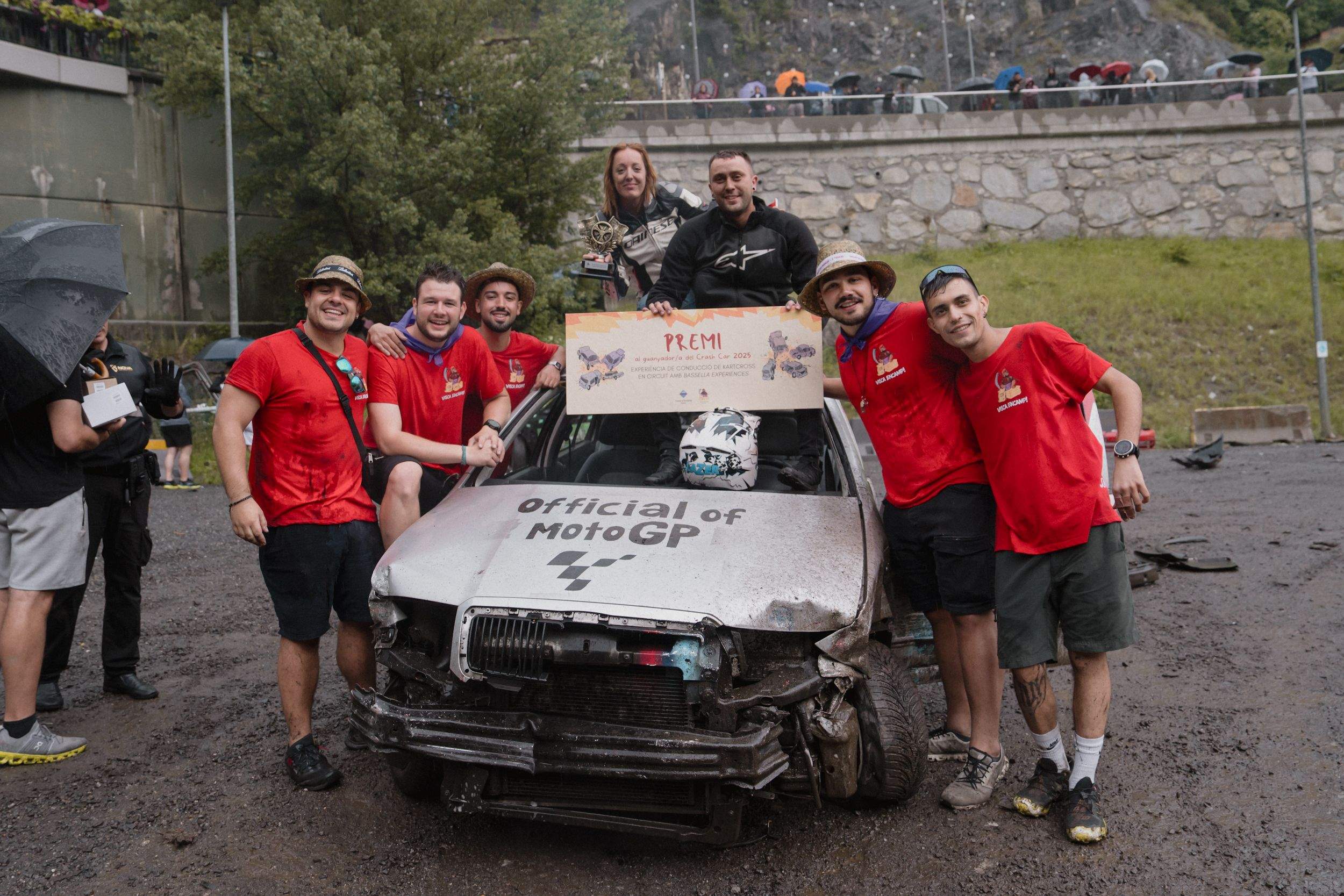 Participants al 'Crash Car' // Ruben Calvo