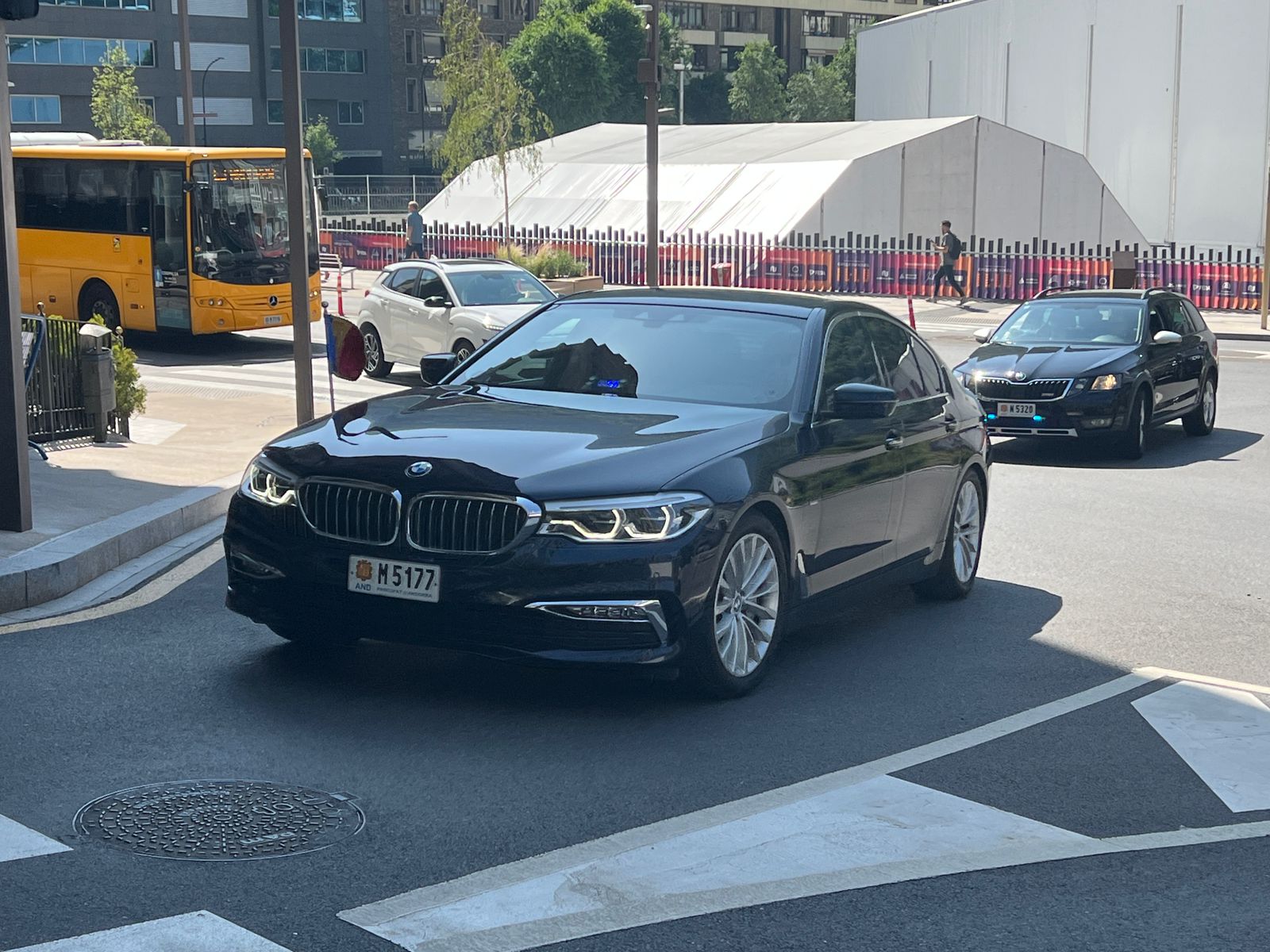 El cotxe que transportava el Copríncep. // T. S. El cotxe que transportava el Copríncep. // T. S.