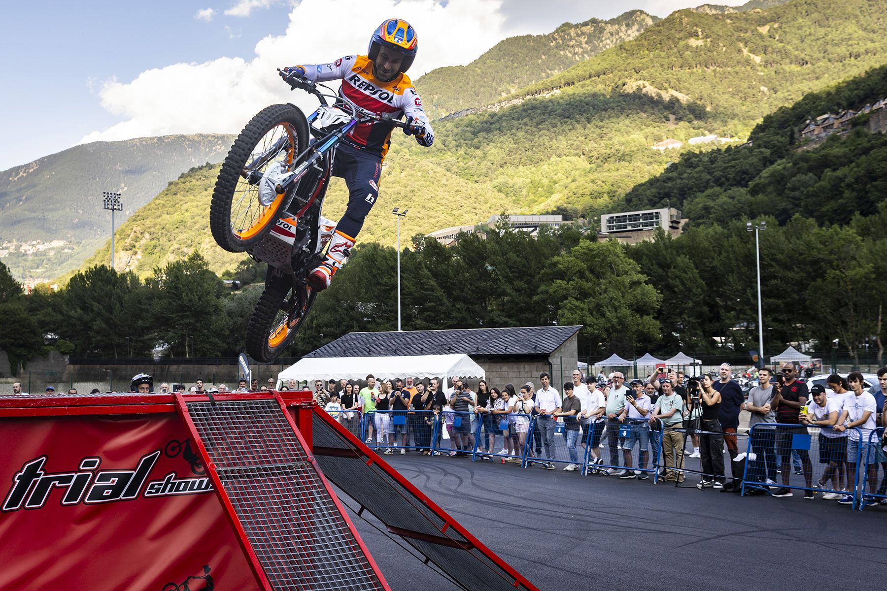 Exhibició del pilot Toni Bou. Exhibició del pilot Toni Bou.