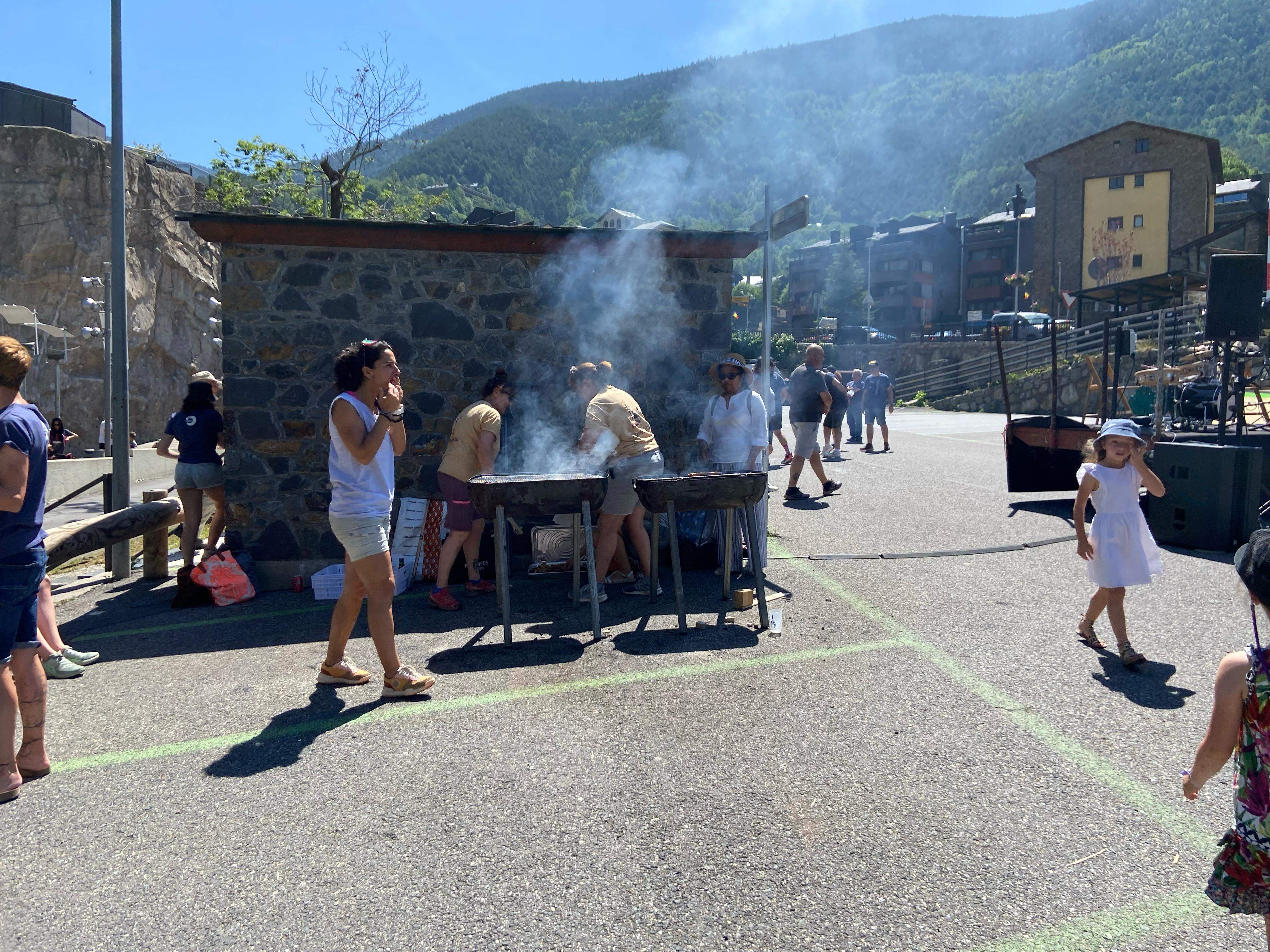 També hi ha hagut barbacoa per a tothom.