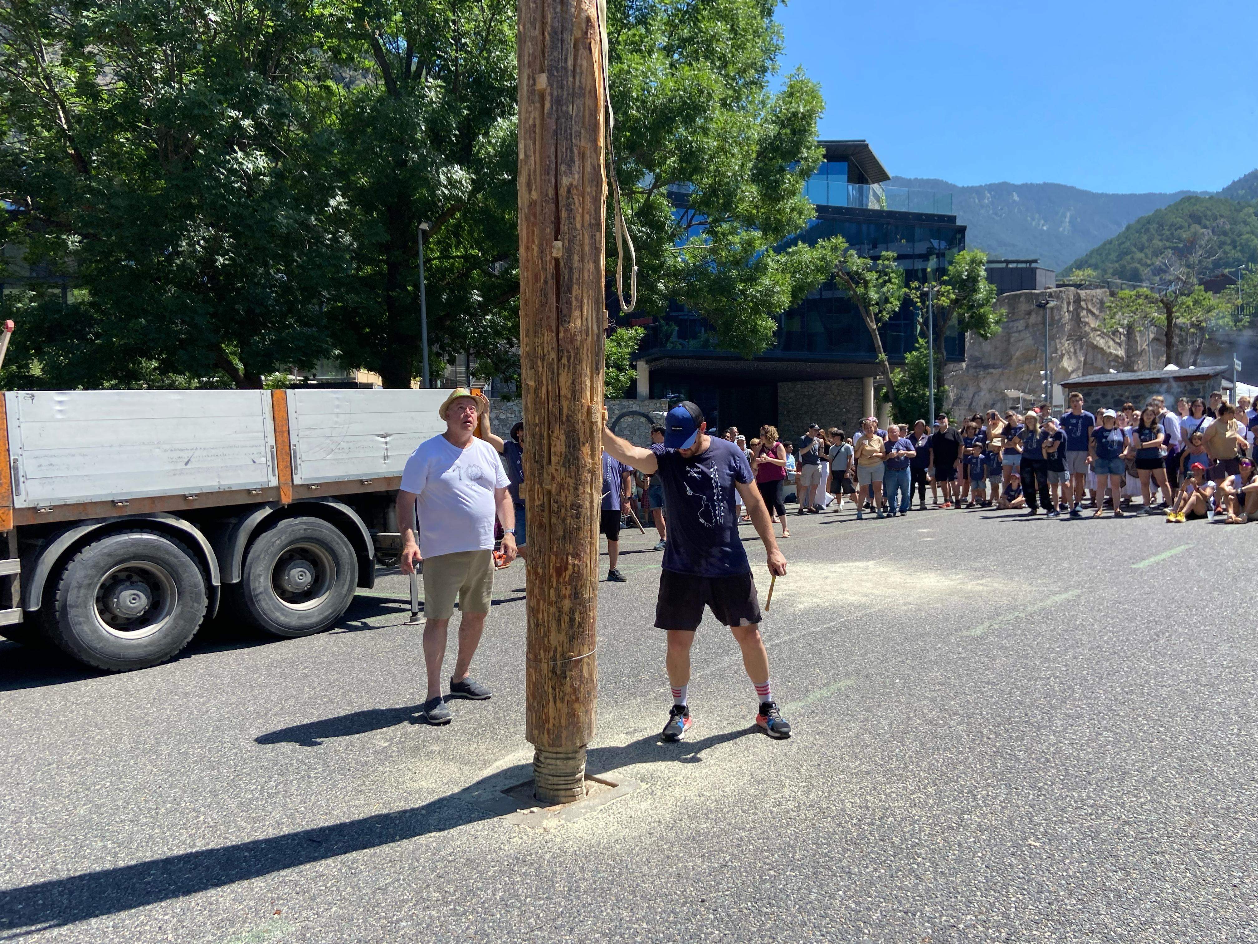 El Ricardo, l'encarregat de plantar-lo.