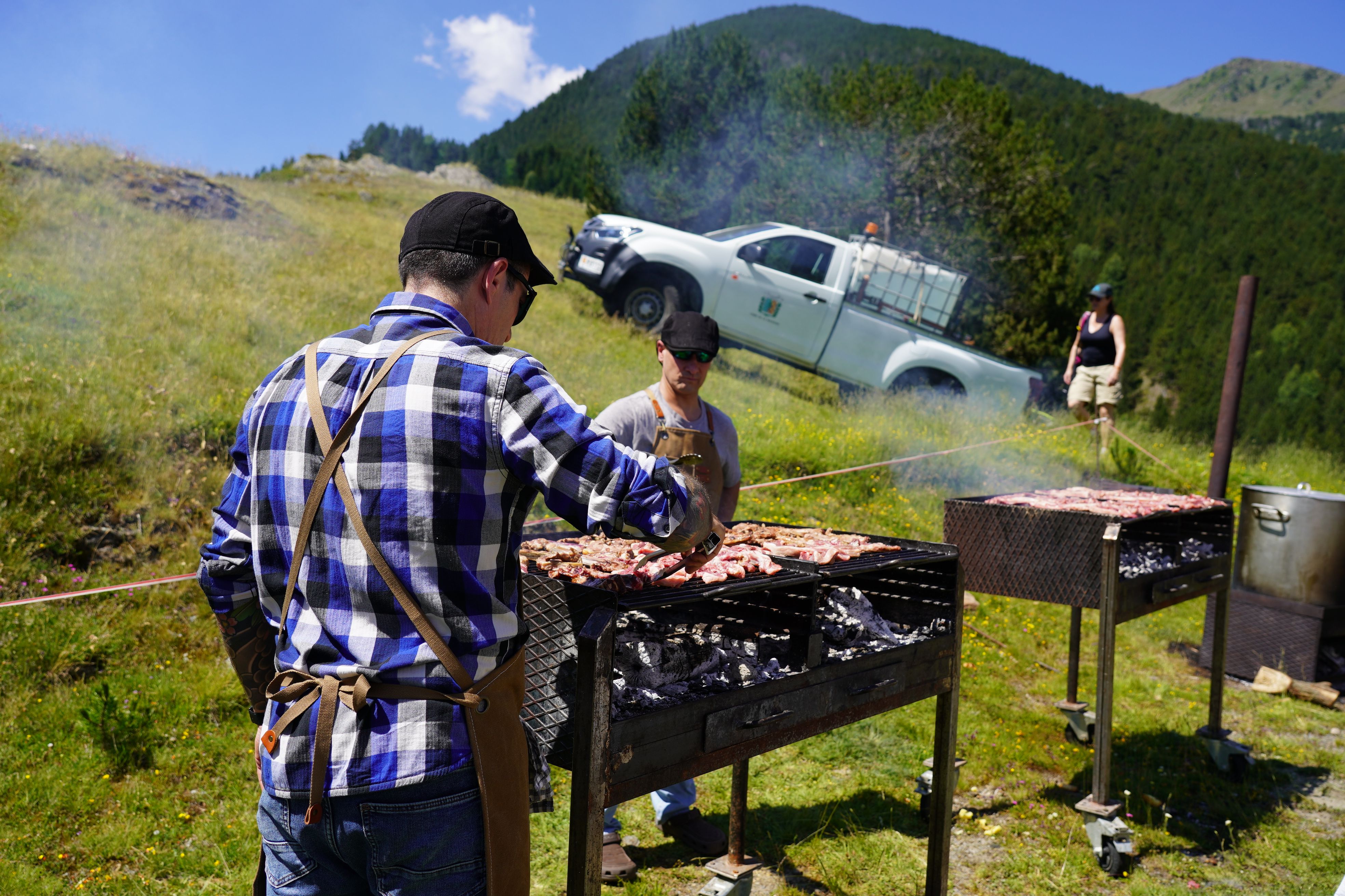 Preparant el segon plat. Preparant el segon plat.