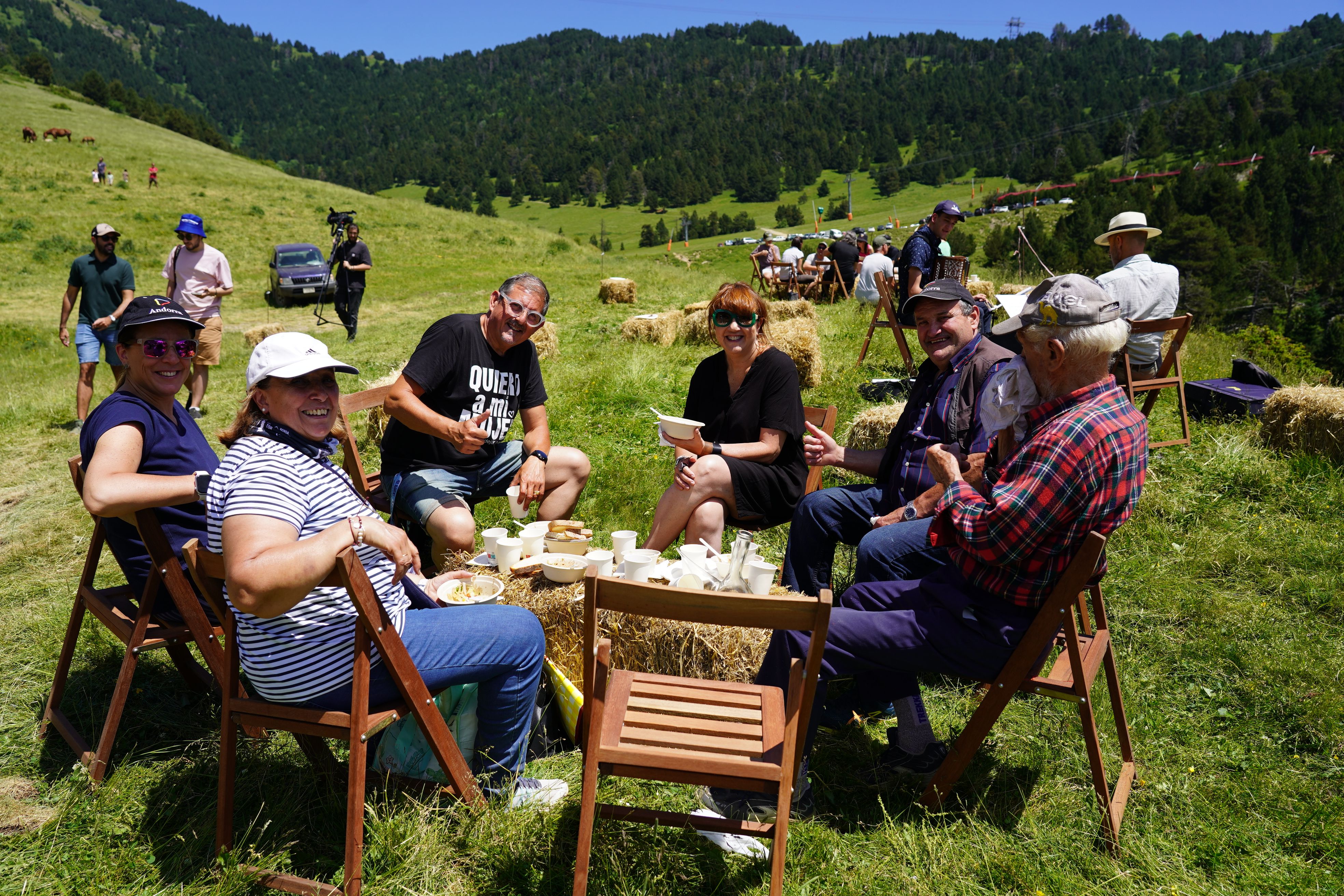 Tot apunt per dinar. Tot apunt per dinar.