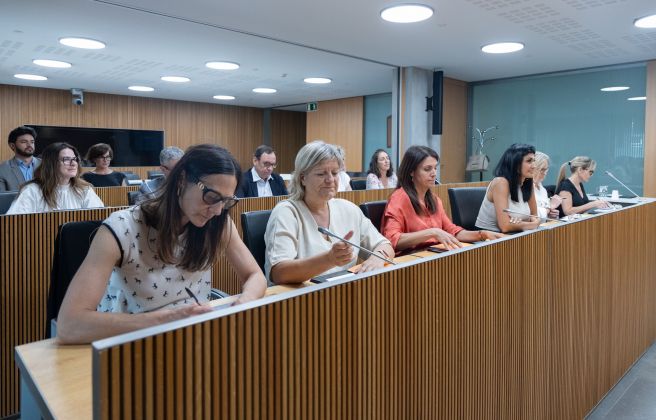 Assistents a la primera assemblea ordinària de la Xarxa de Dones Parlamentaries. Assistents a la primera assemblea ordinària de la Xarxa de Dones Parlamentaries.