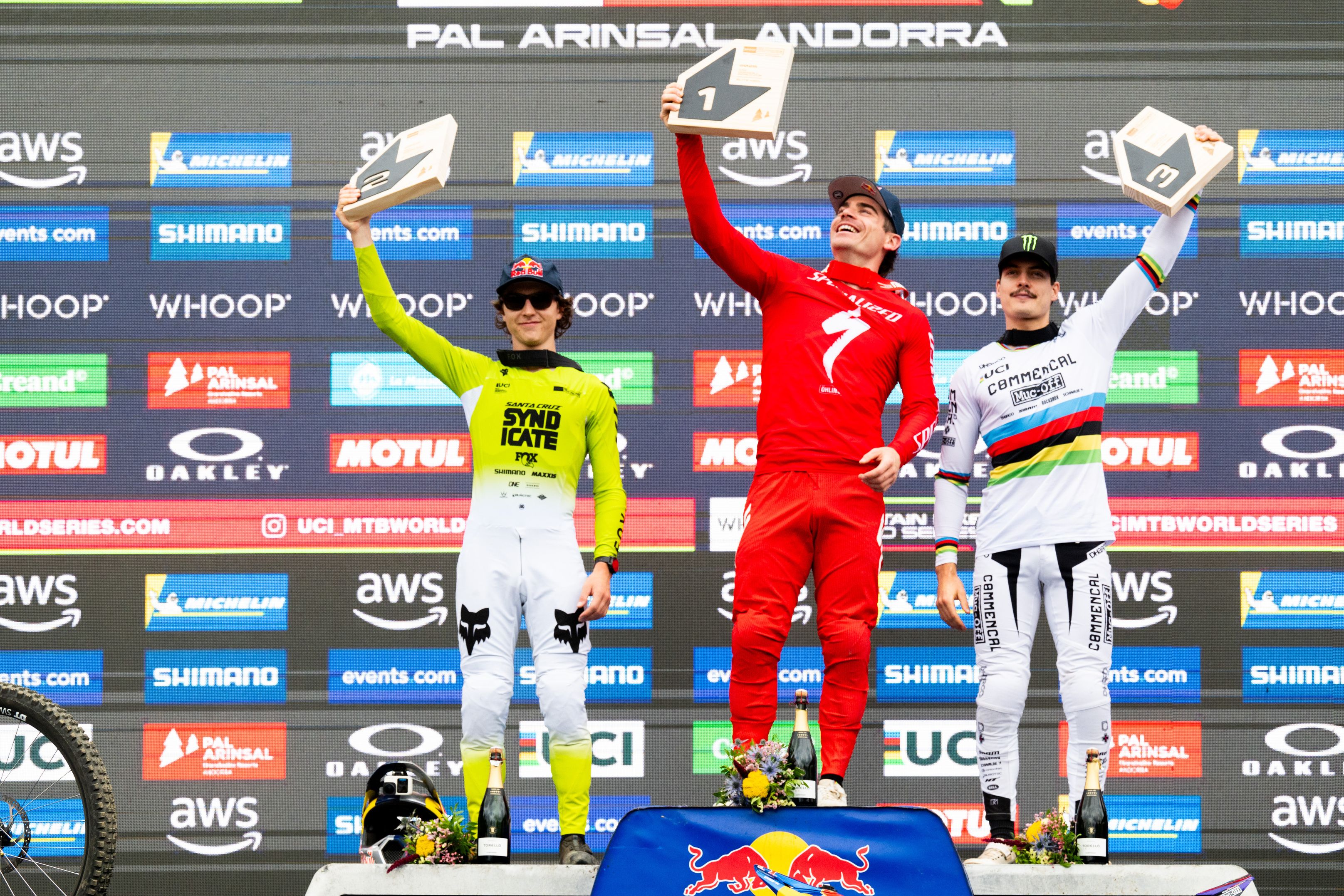 Podi DH Men (1) Podi DH Men (1)