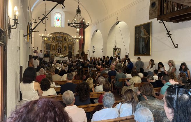 Un moment de la missa a l'església de Sant Serni de Canillo. Un moment de la missa a l'església de Sant Serni de Canillo.