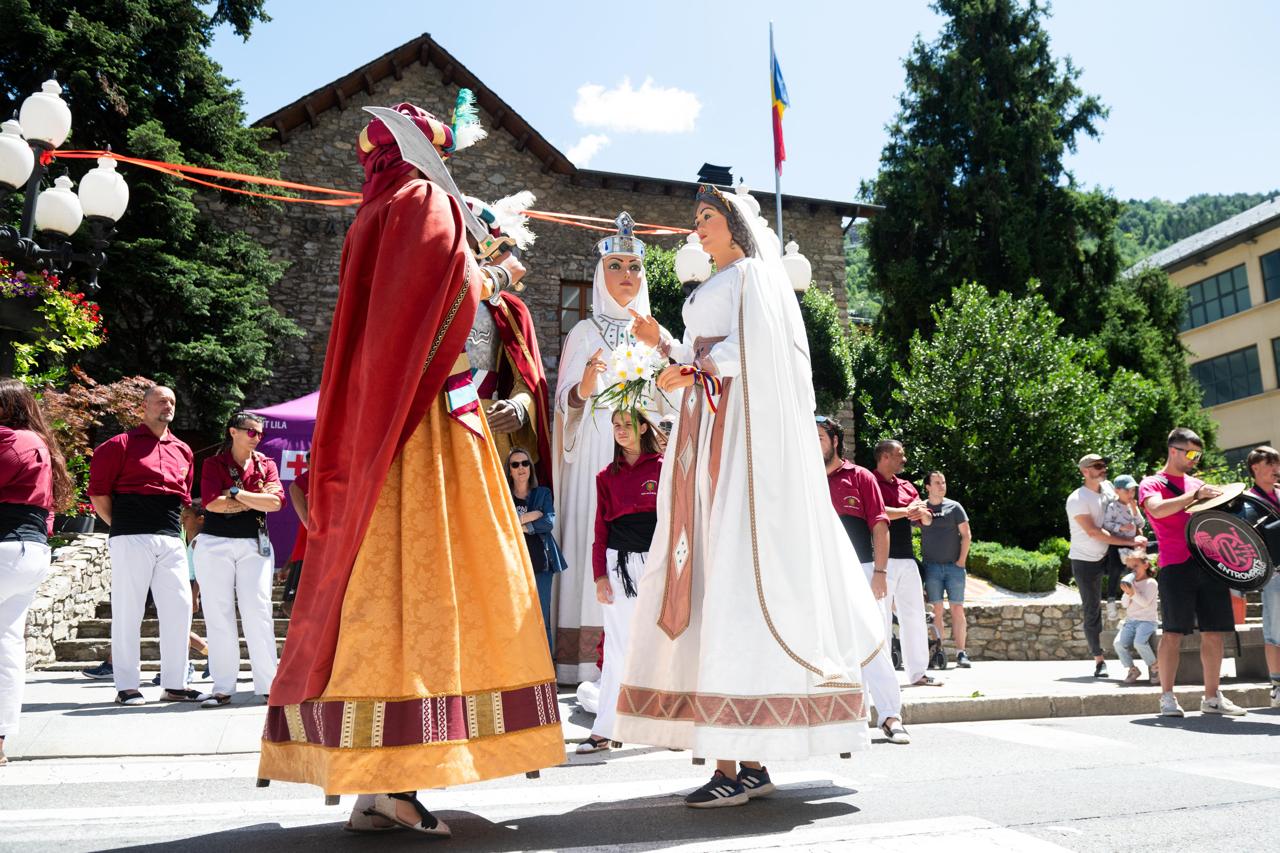 Davant del comú. Davant del comú.