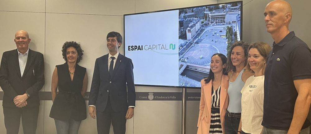 Els cònsols i consellers que han presentat a la presentació. Els cònsols i consellers que han presentat a la presentació.