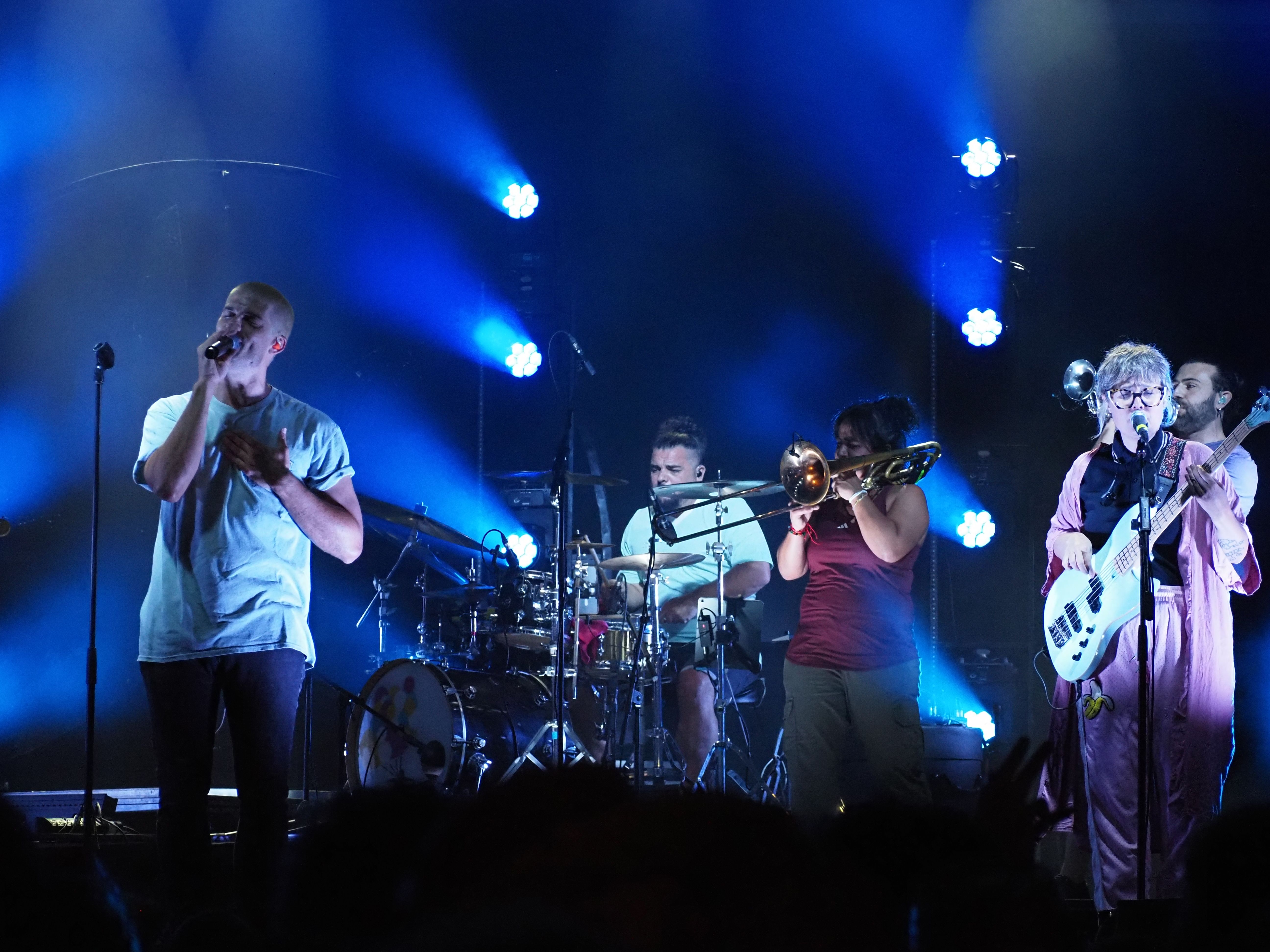 Un instant del concert d'Els Catarres. Un instant del concert d'Els Catarres.