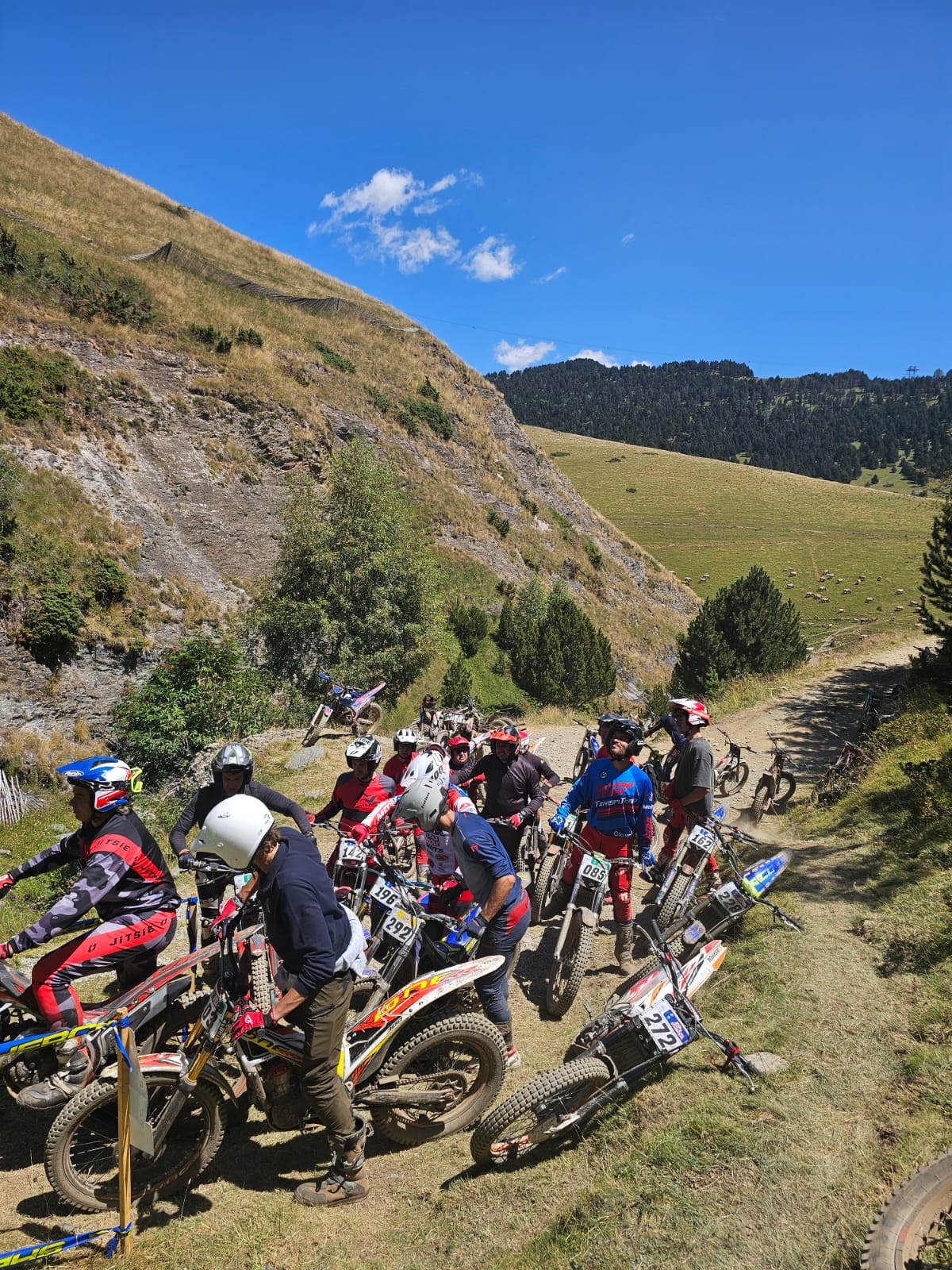 Els pilots han transitat per diversos paratges naturals de la parròquia. Els pilots han transitat per diversos paratges naturals de la parròquia.