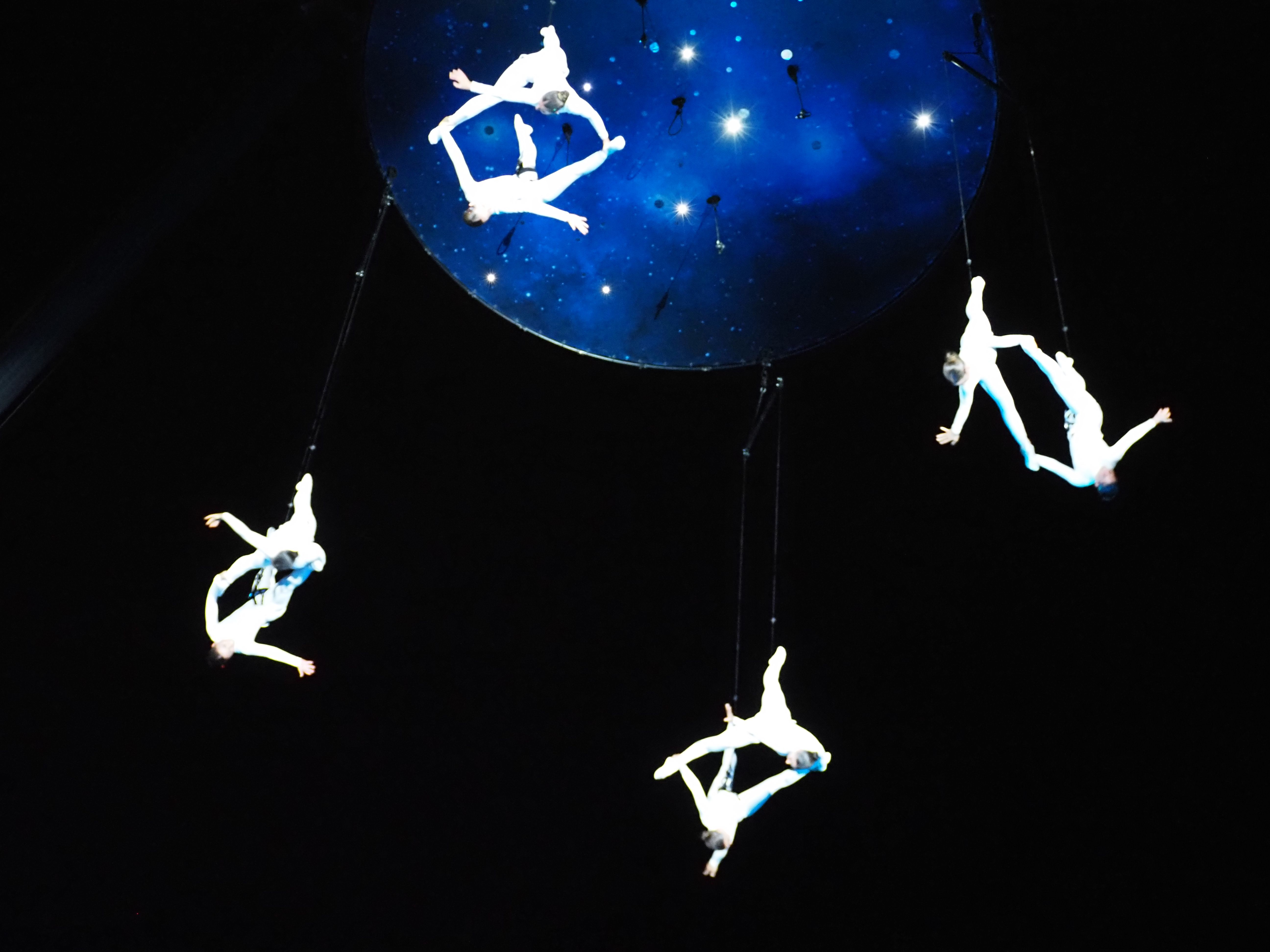 Acrobàcies aèries de la companyia italo-espanyola.