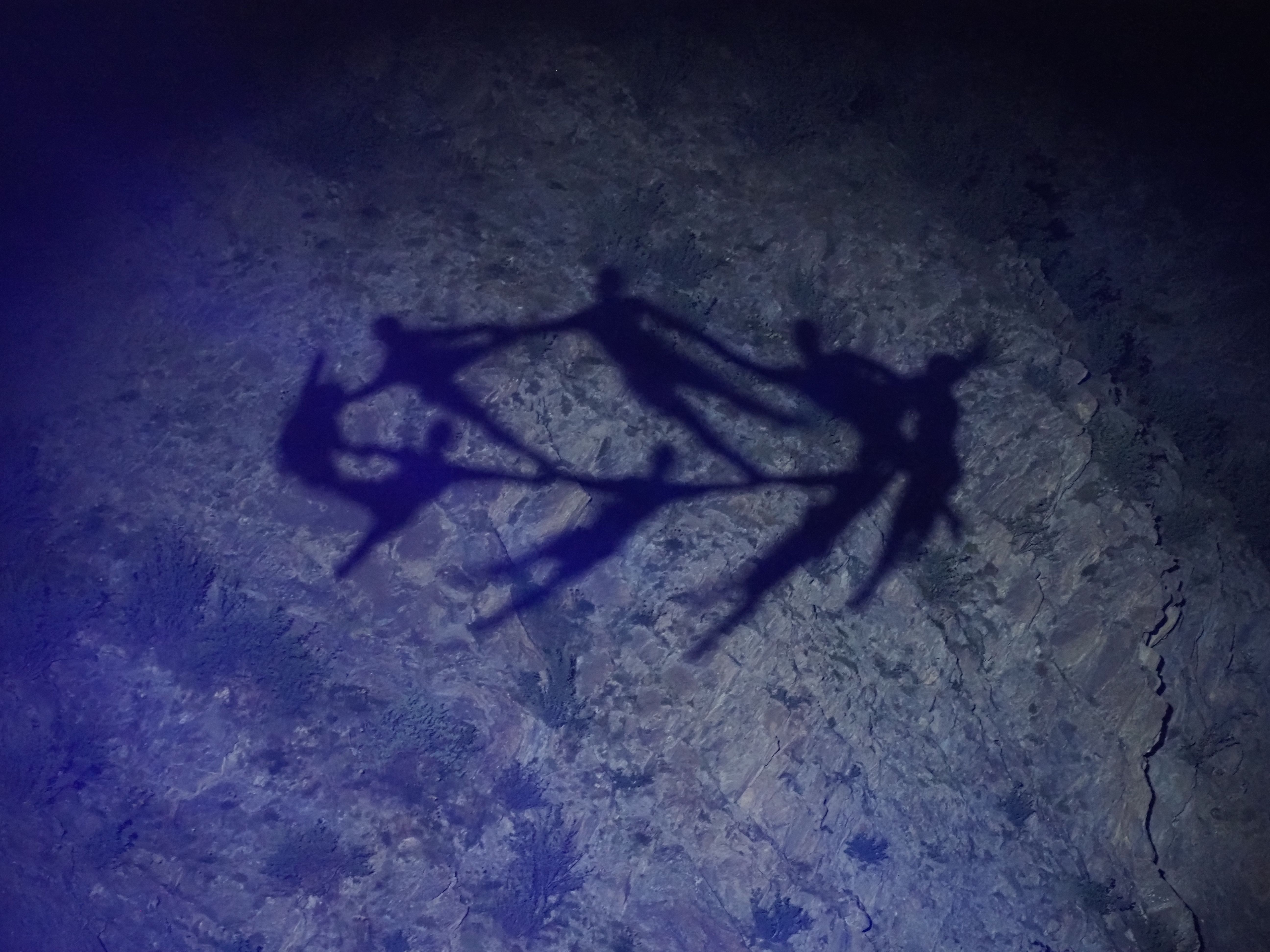 Les artistes reflectides a la muntanya.