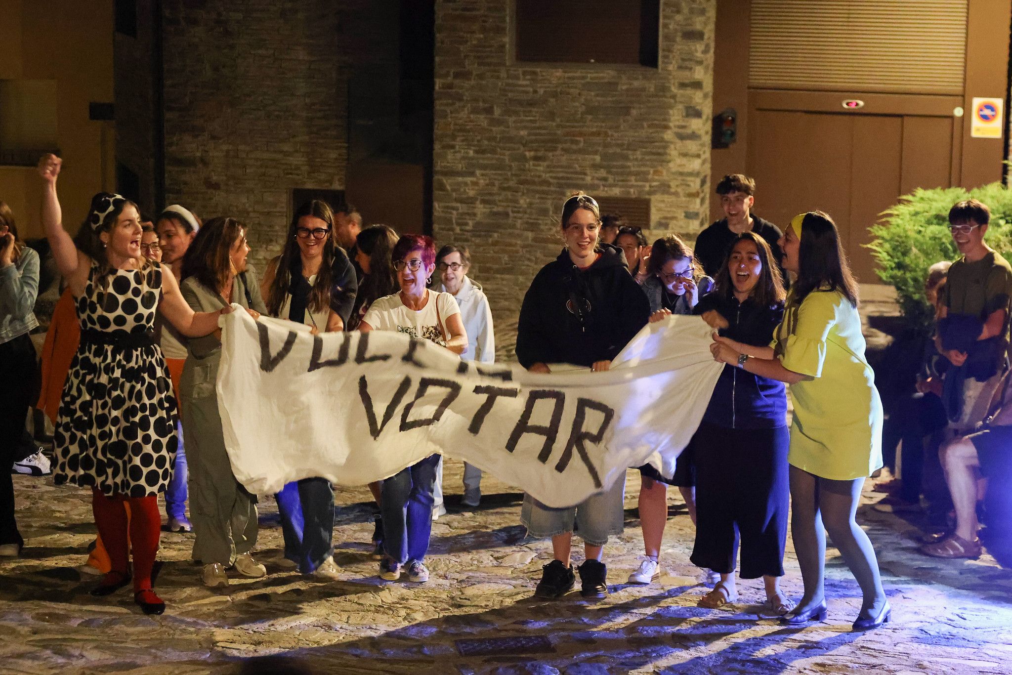 Una de les escenes de 'Turistes i banyistes'. Una de les escenes de 'Turistes i banyistes'.