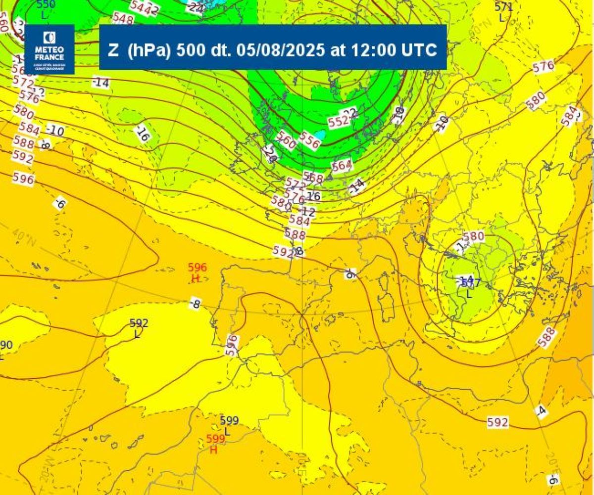 Mapes isobàrics de les masses d'aire càlid i les seves intensitats. 