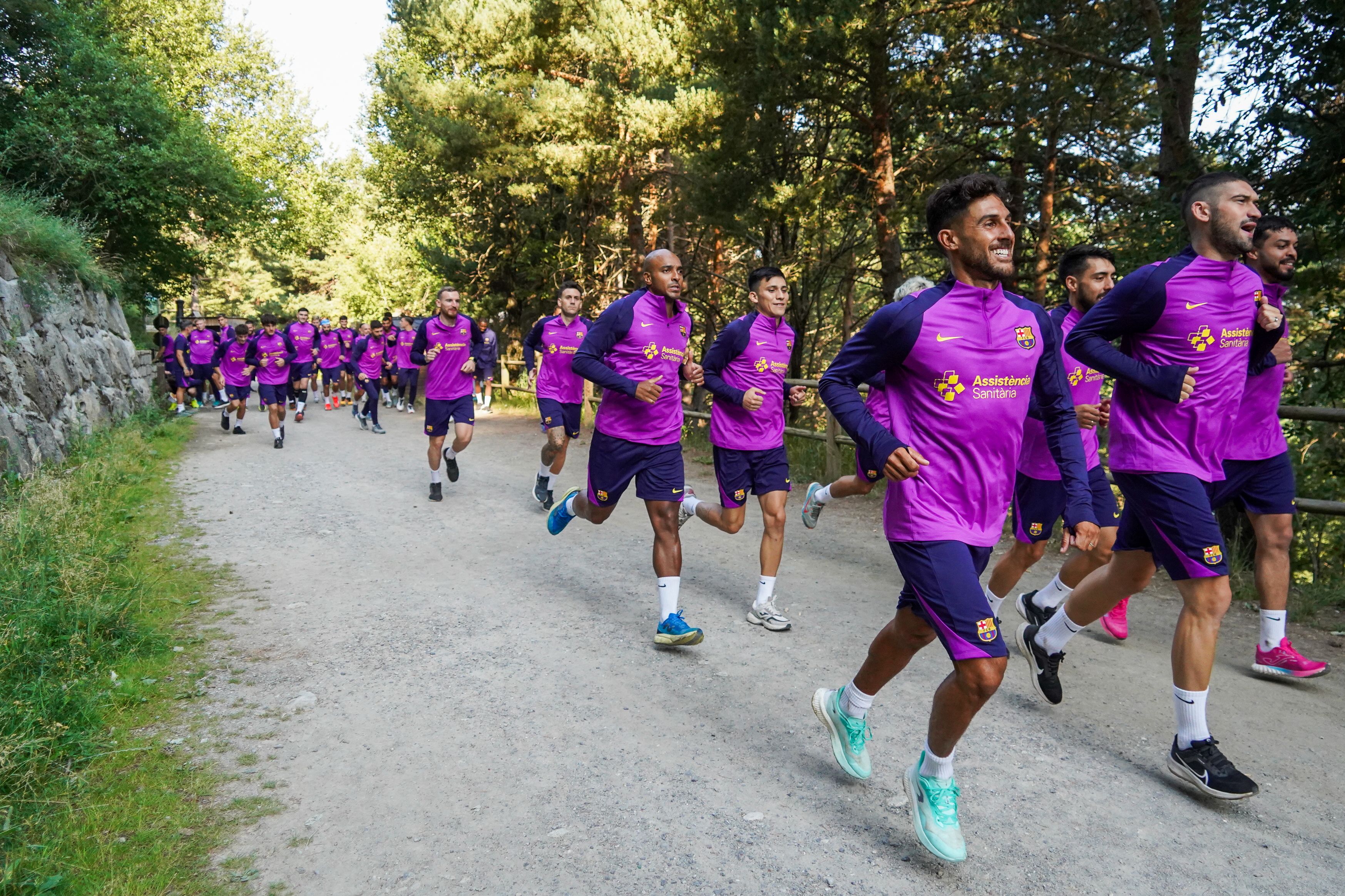 Adolfo i Miquel Feixas, al capdavant de l'equip de futbol sala. Adolfo i Miquel Feixas, al capdavant de l'equip de futbol sala.