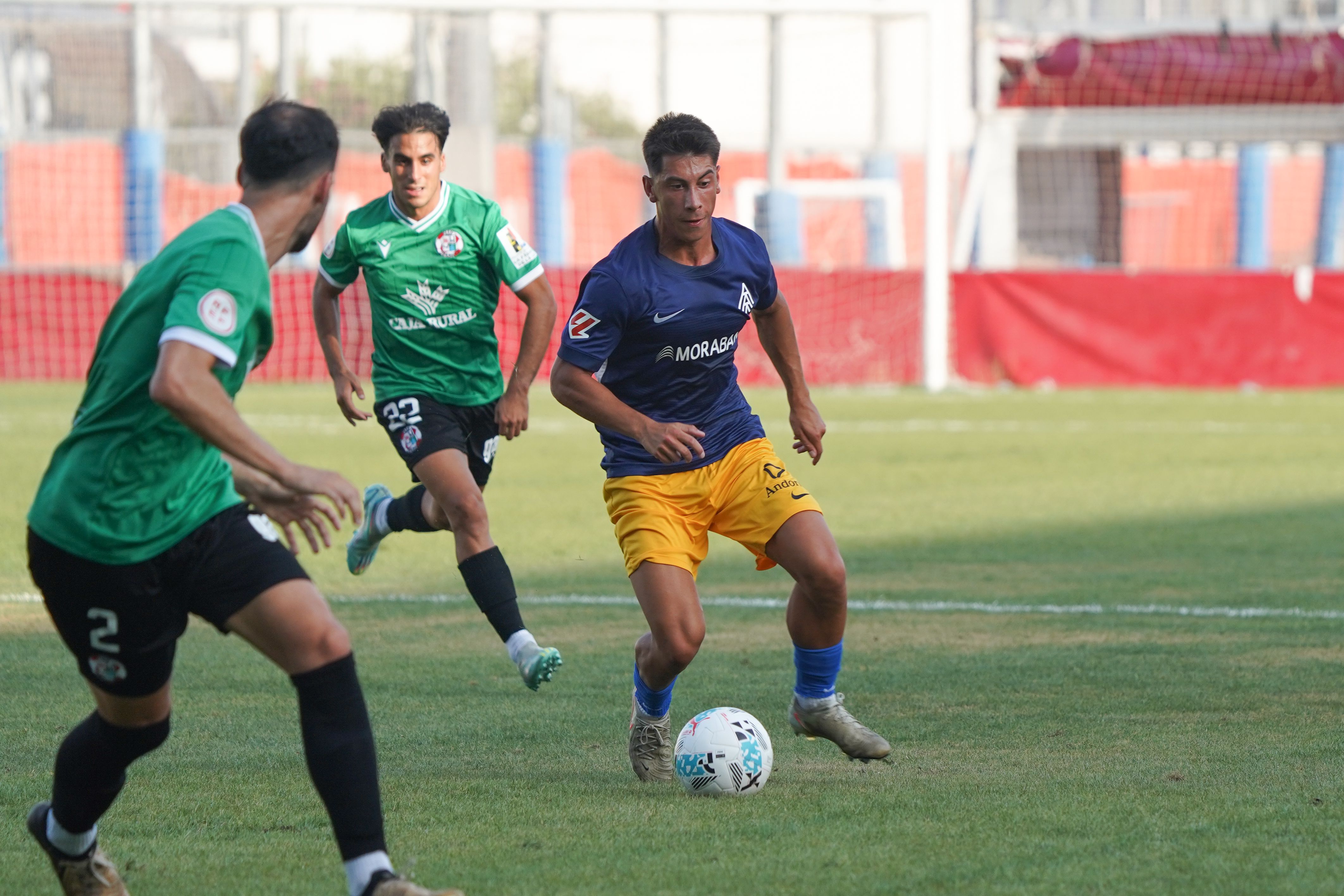 Dani Villahermosa ha tornat a deixar bones sensacions al mig del camp. Dani Villahermosa ha tornat a deixar bones sensacions al mig del camp.