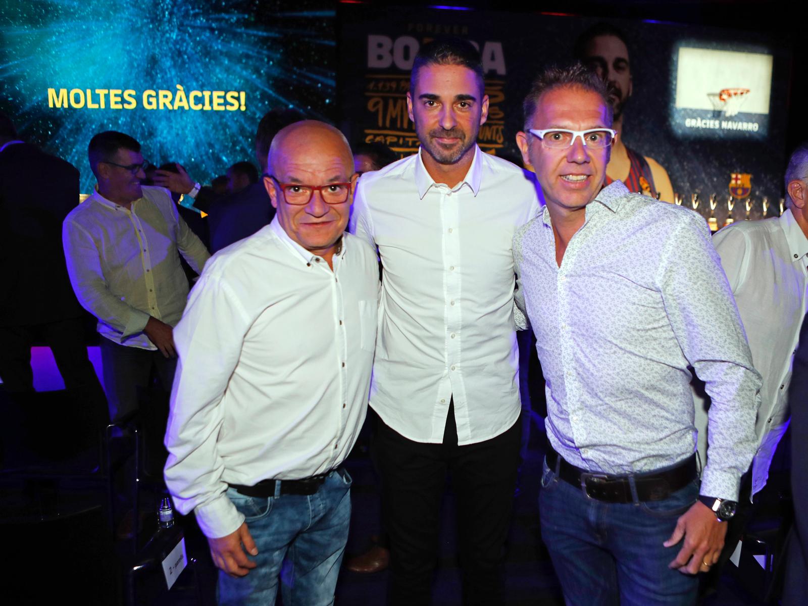 Bufa i Jordi Robert (Nike), al comiat de Juan Carlos Navarro amb el Barça. Bufa i Jordi Robert (Nike), al comiat de Juan Carlos Navarro amb el Barça.