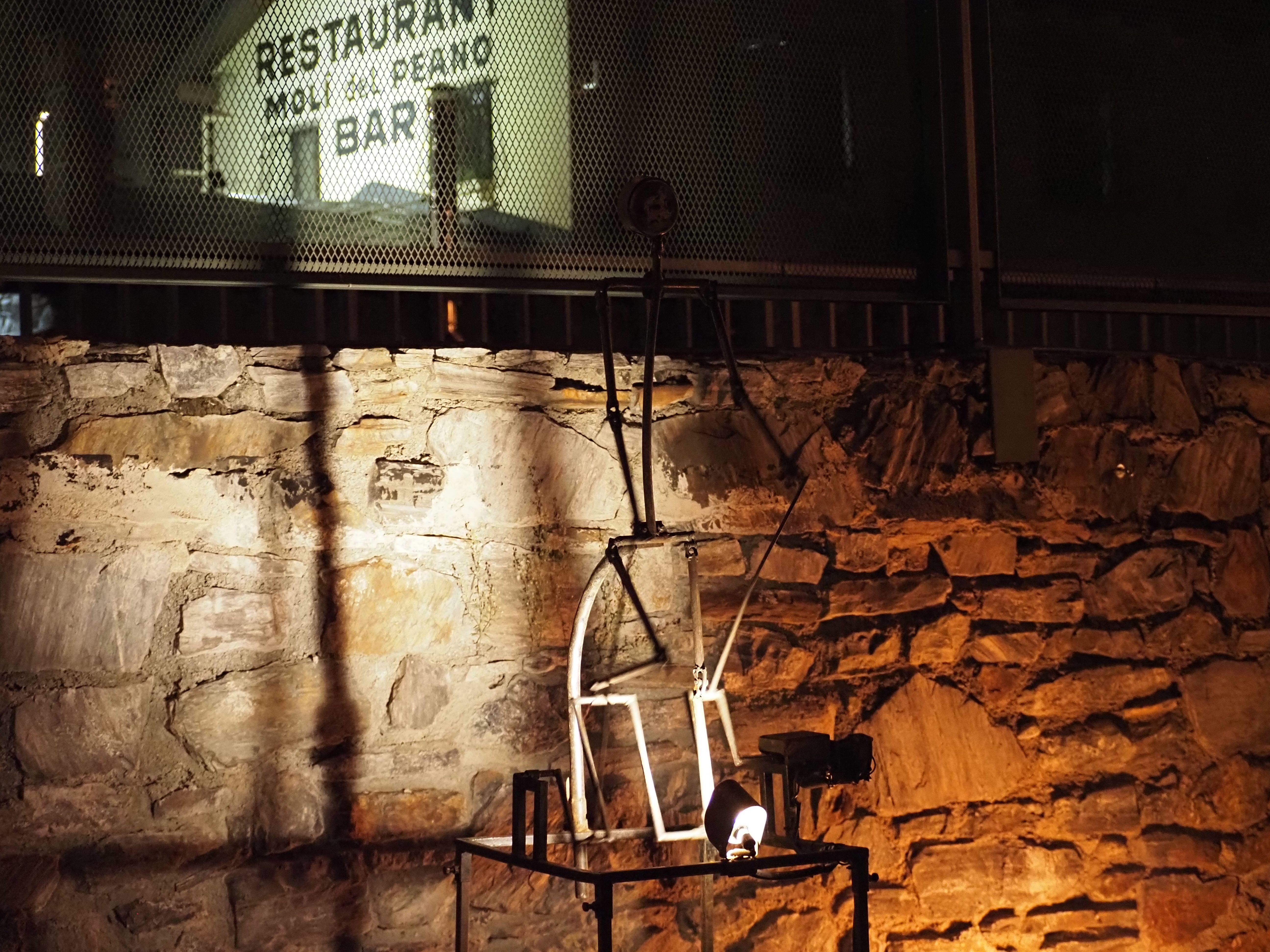 Figures metàl·liques en moviment de la Cia Carabosse. Figures metàl·liques en moviment de la Cia Carabosse.