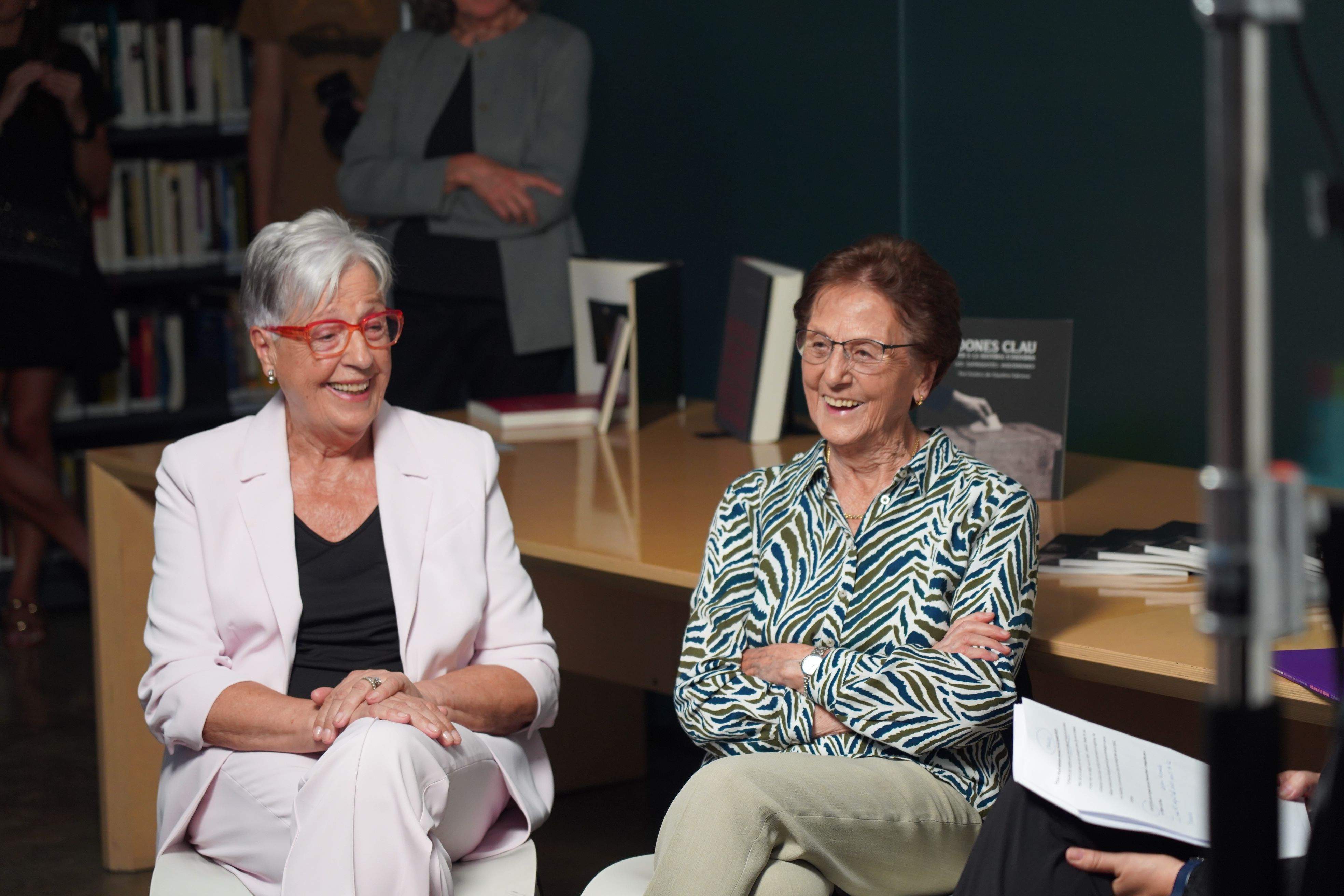 Pilar Saboya i la Roser Molné. La portaveu del Sindicat, Rebeca Bonache.