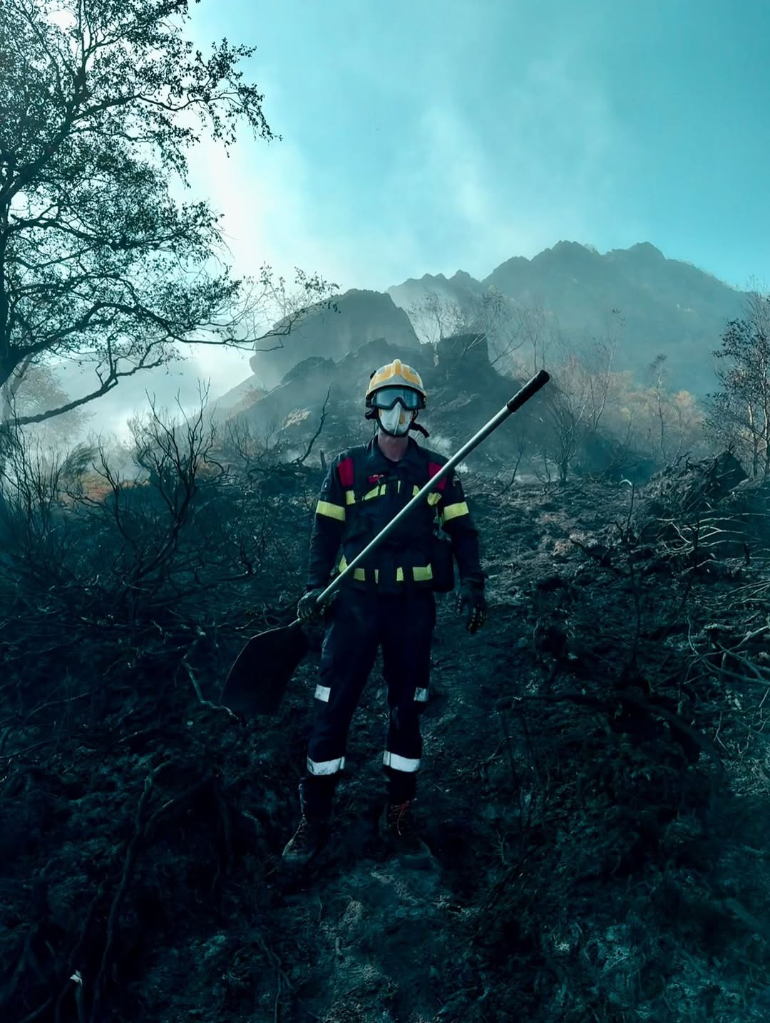 Un dels agents andorrans en plena actuació. Un dels agents andorrans en plena actuació.