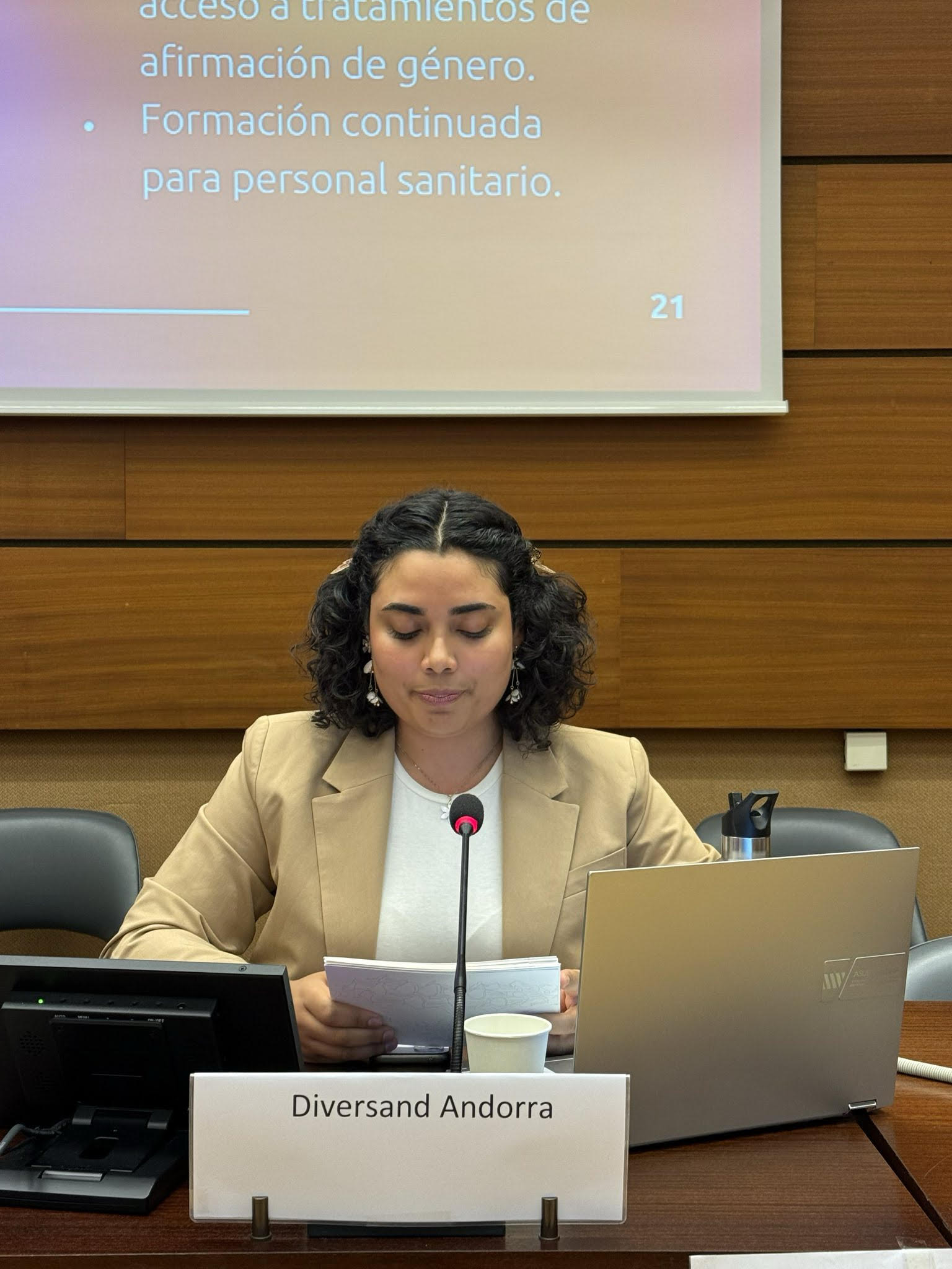 Isabella Vargas durant la seva intervenció a la sessió prèvia a l’Examen Periòdic Universal.