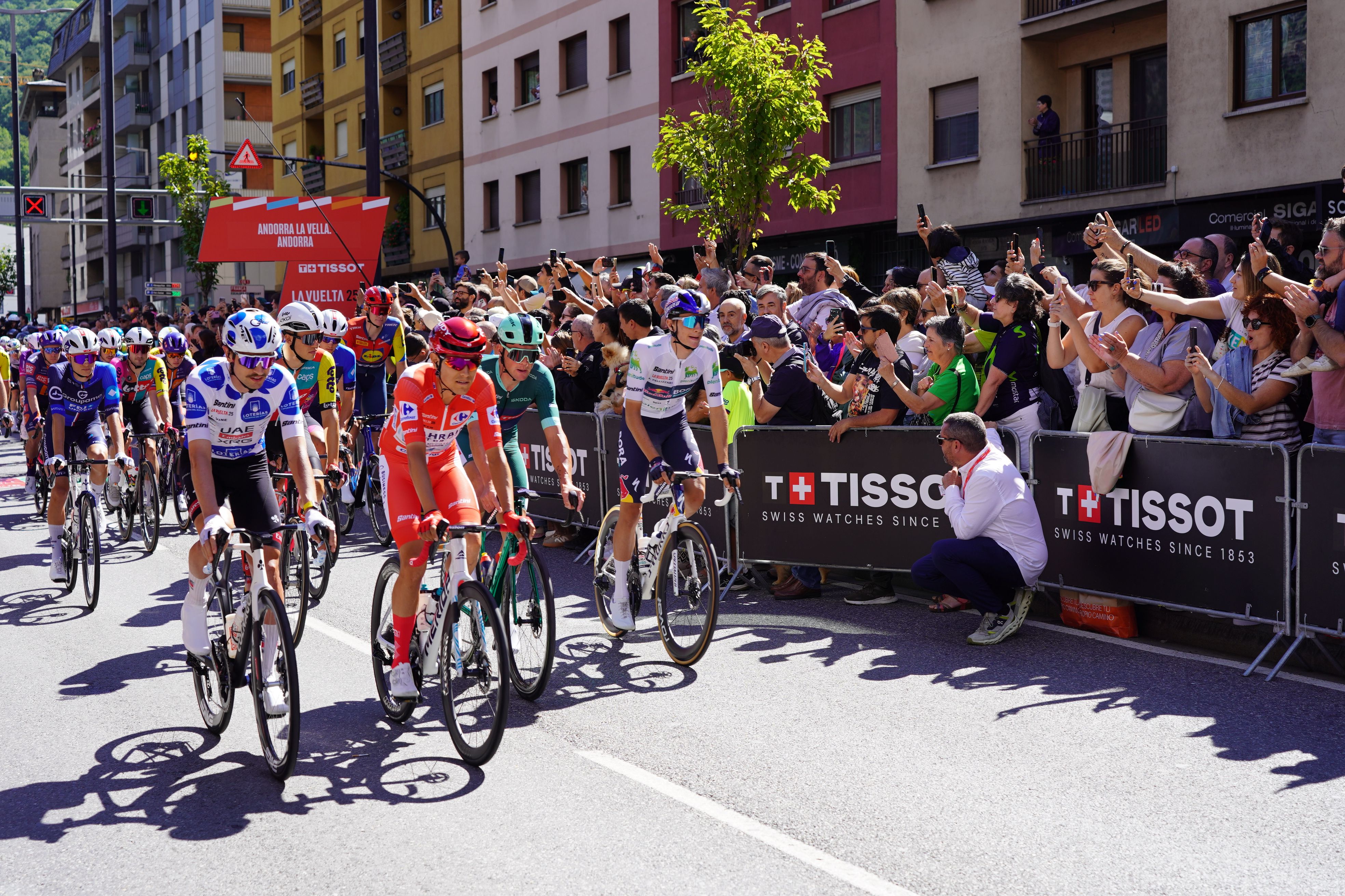 Tret de sortida de la setena etapa. Tret de sortida de la setena etapa.