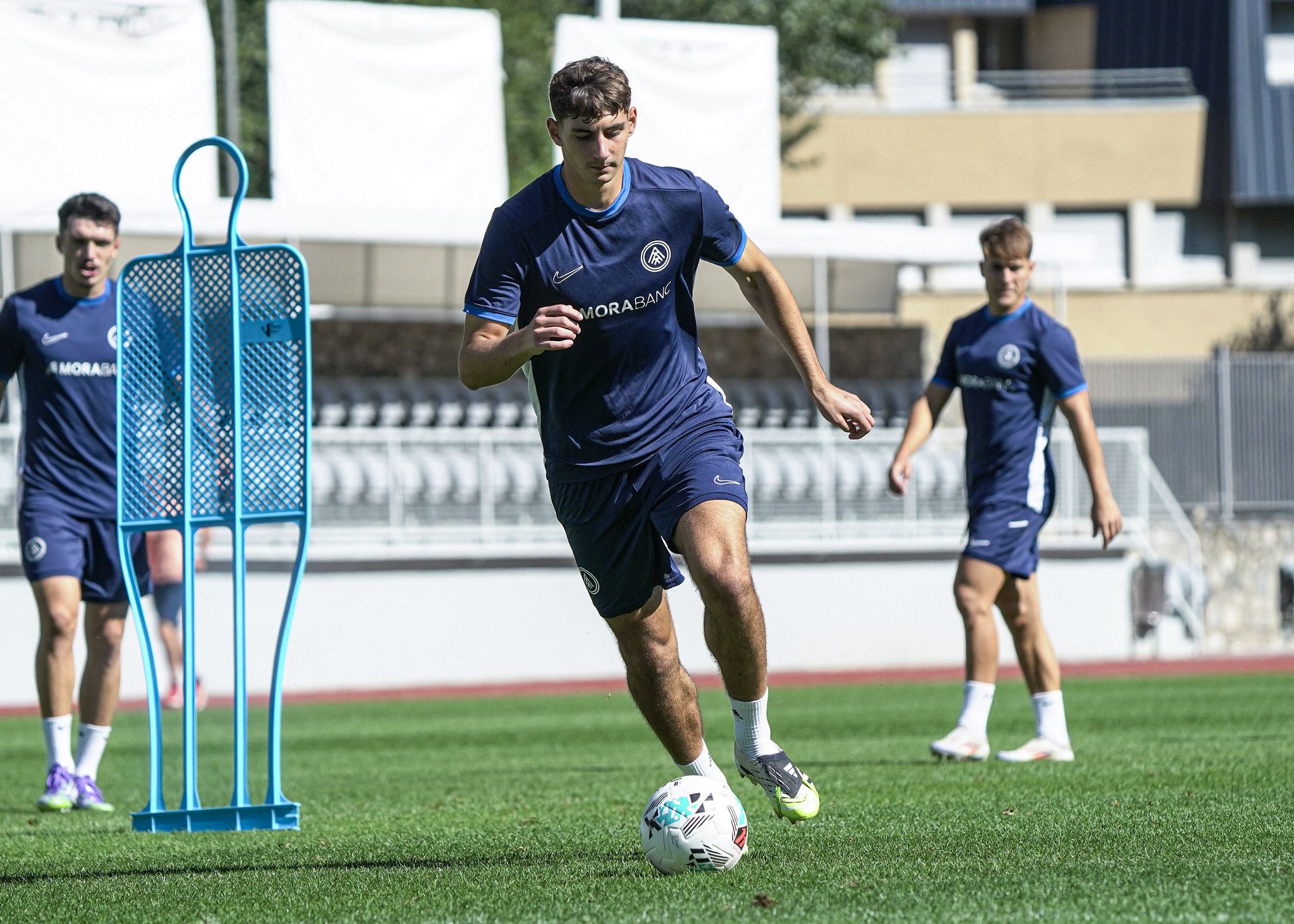 Antal Yaakobishvili ja apareix inscrit a la web de LaLiga. Antal Yaakobishvili ja apareix inscrit a la web de LaLiga.