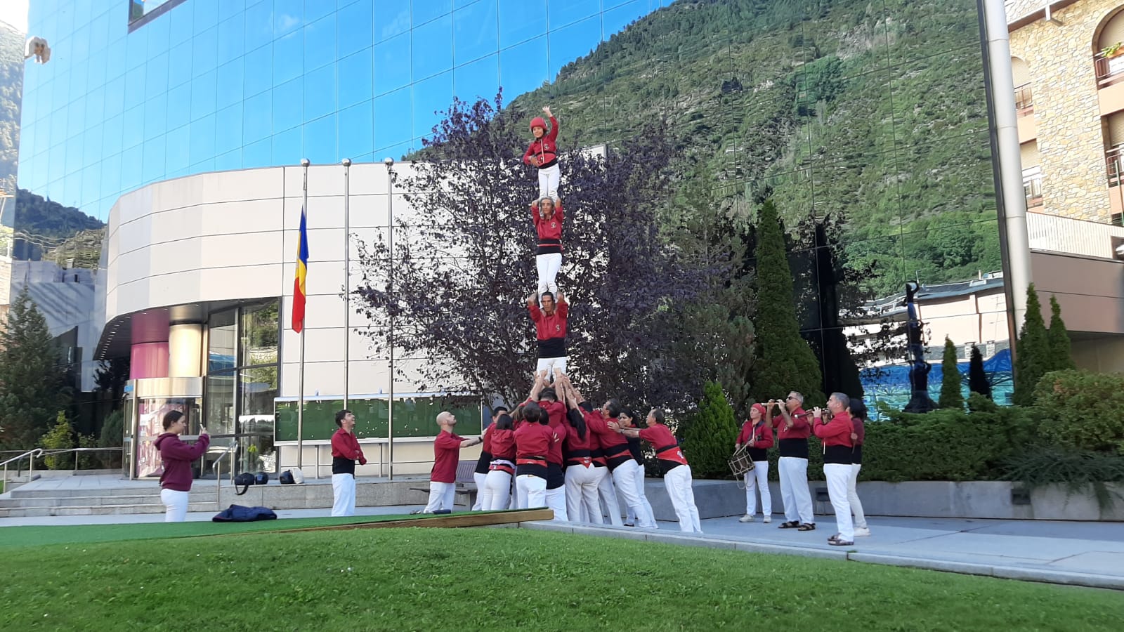 WhatsApp Image 2025 08 30 at 19.47.23 (1) WhatsApp Image 2025 08 30 at 19.47.23 (1)