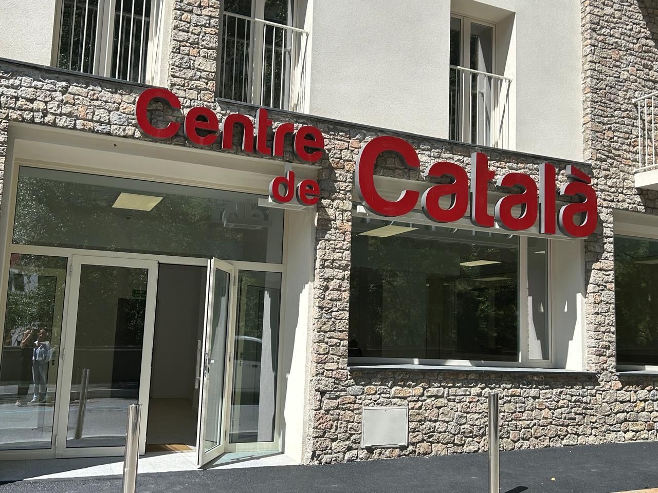 La nova seu del Centre de Català a Encamp.