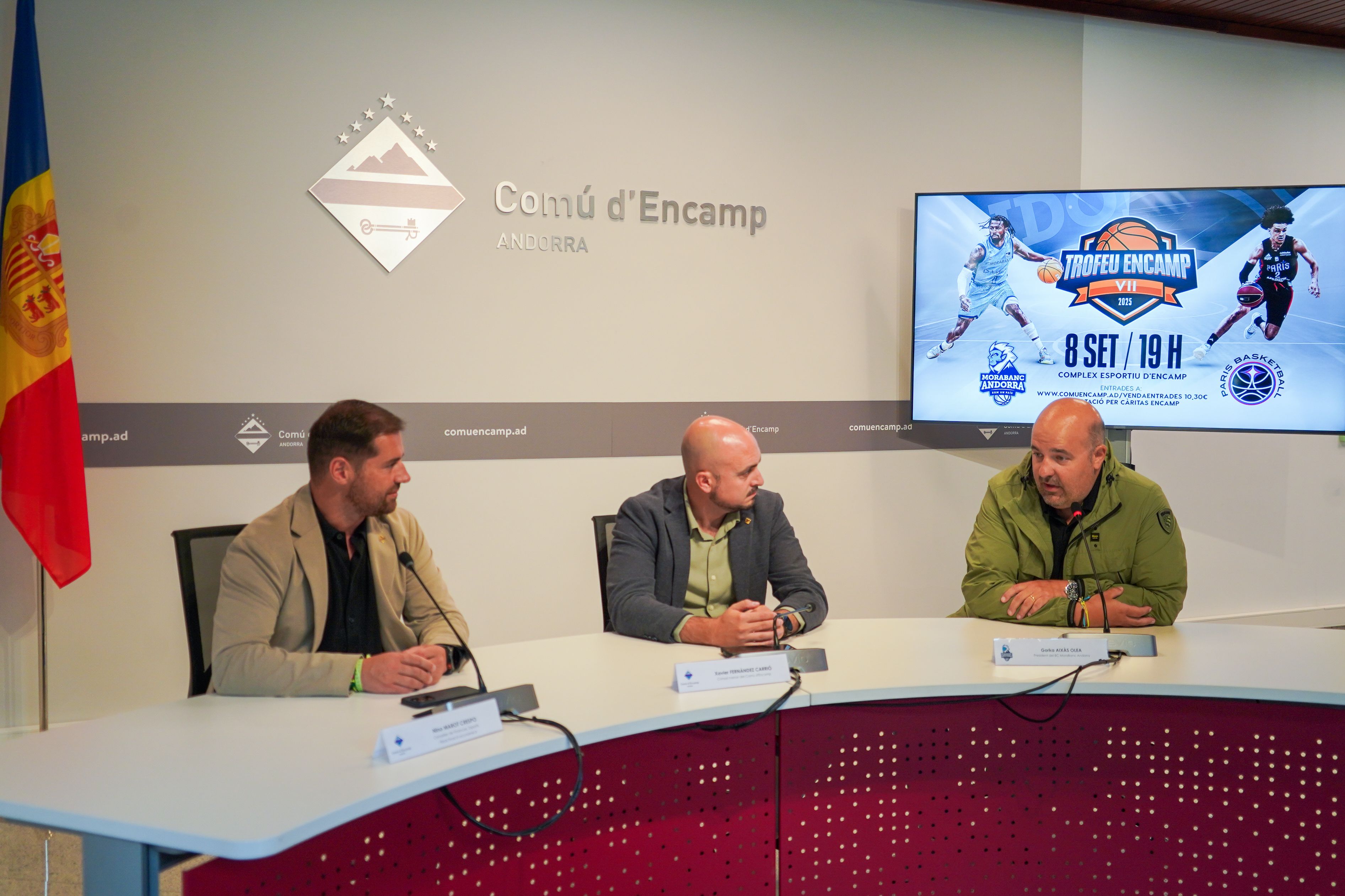 Marot, Fernández i Aixàs durant la roda de premsa de presentació del Trofeu d'Encamp.