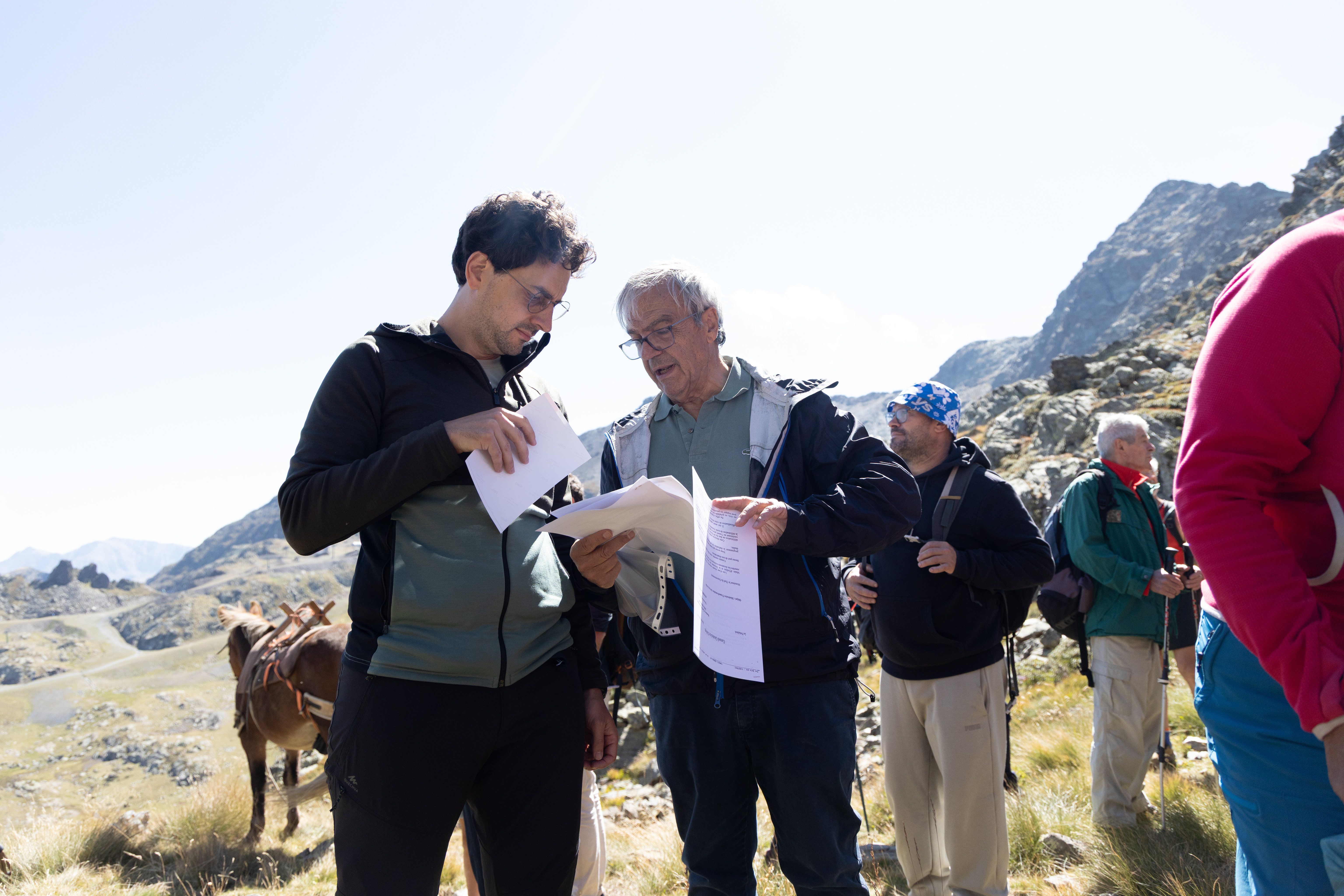 El ministre Guillem Casal amb l'excònsol ordinenc Josep Duró. El ministre Guillem Casal amb l'excònsol ordinenc Josep Duró.