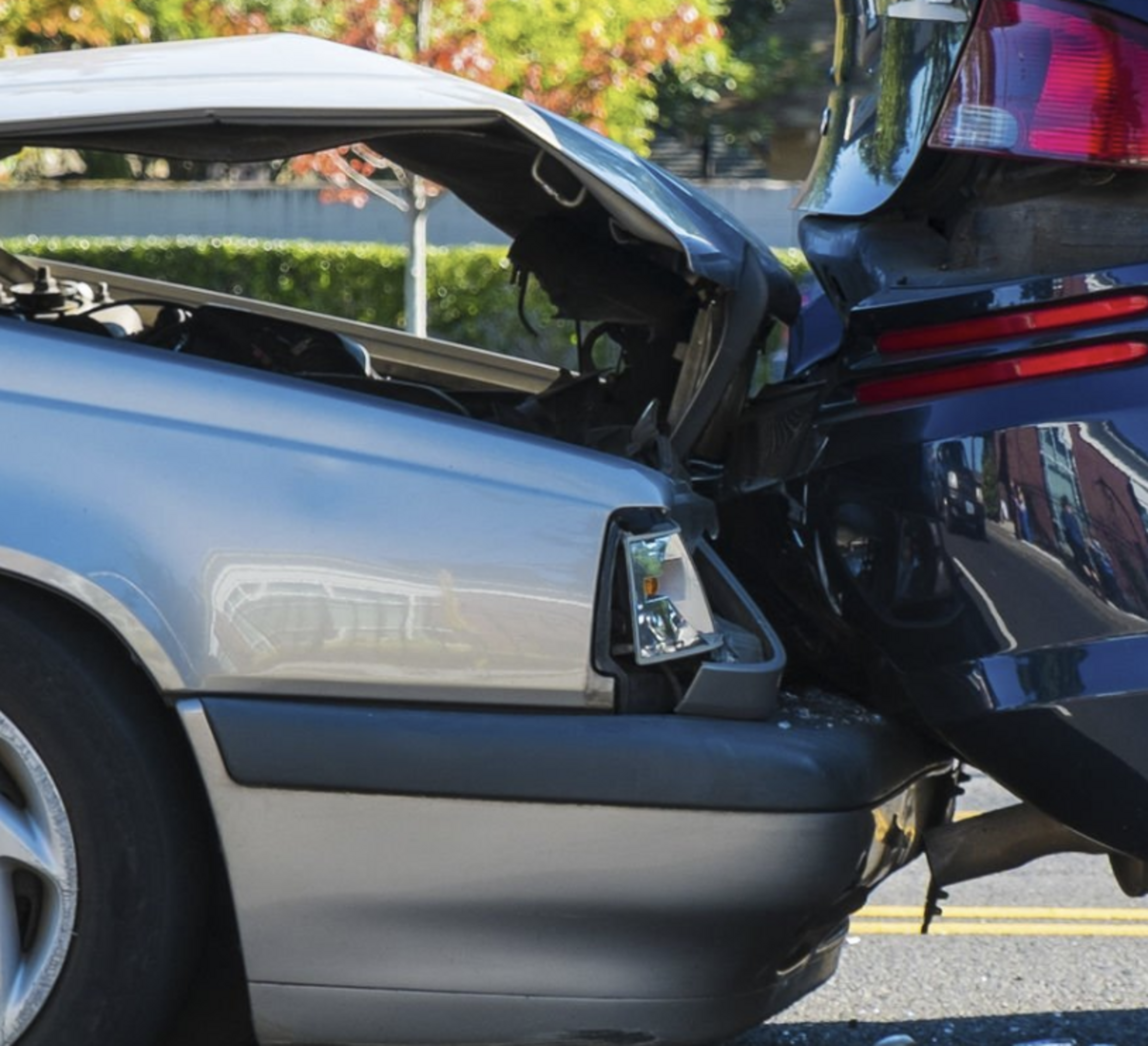 Un accident entre dos cotxes.