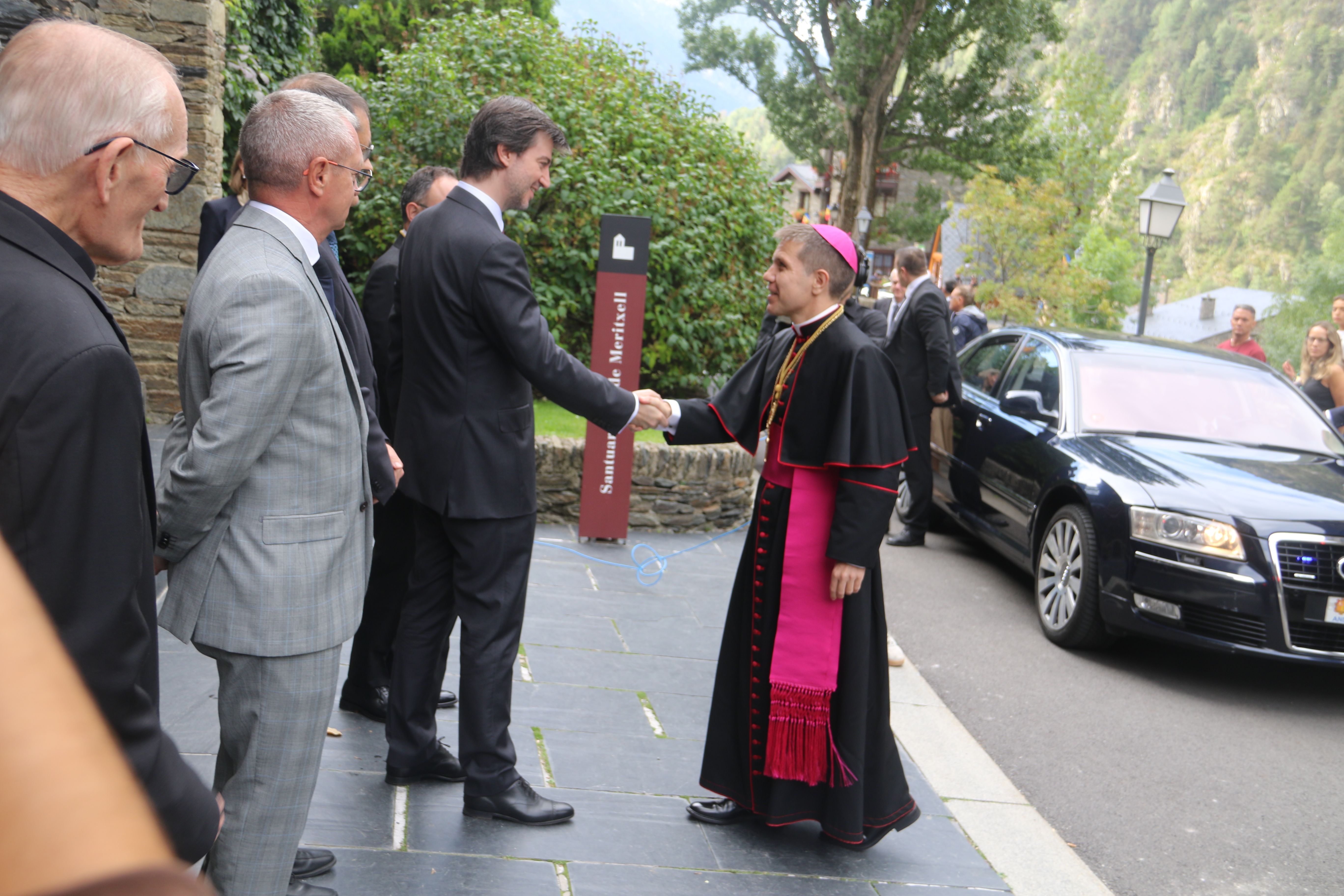 El síndic general rep Serrano Pentinat a Meritxell.