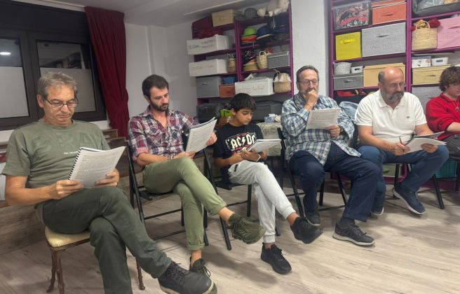 Assaig de la lectura dramatitzada de l’Ermità Meritxell. Assaig de la lectura dramatitzada de l’Ermità Meritxell.