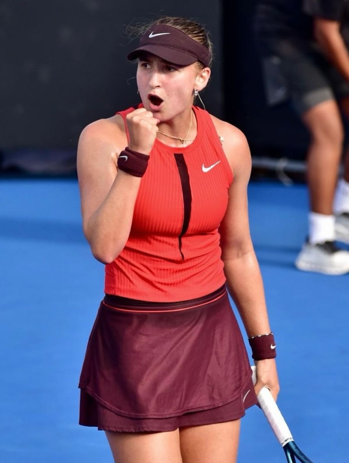 Vicky Jiménez, celebrant un dels seus punts a l'WTA 500 de Guadalajara.